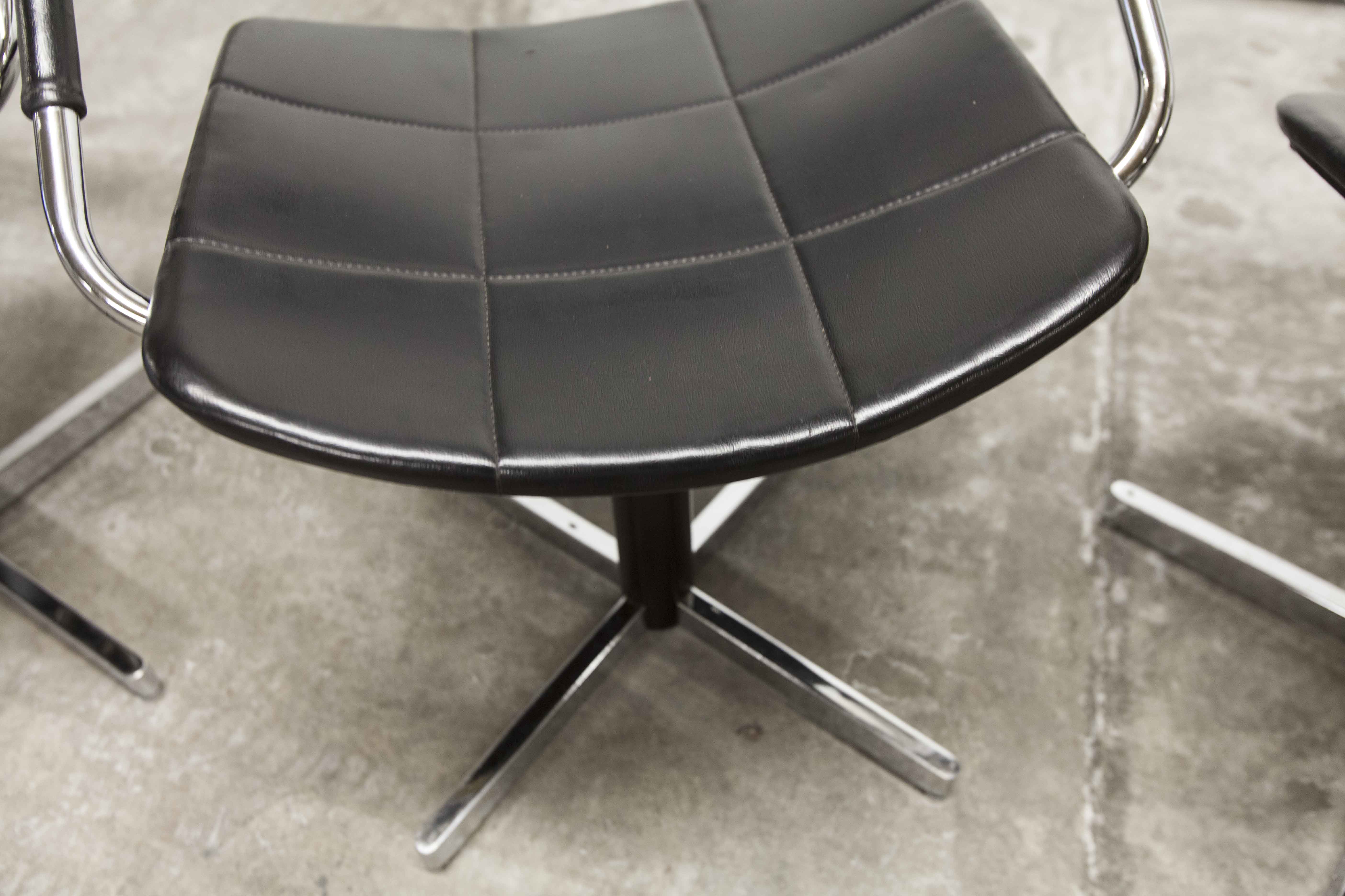 Set of 4 chairs armchairs Steiner model unesco 1962