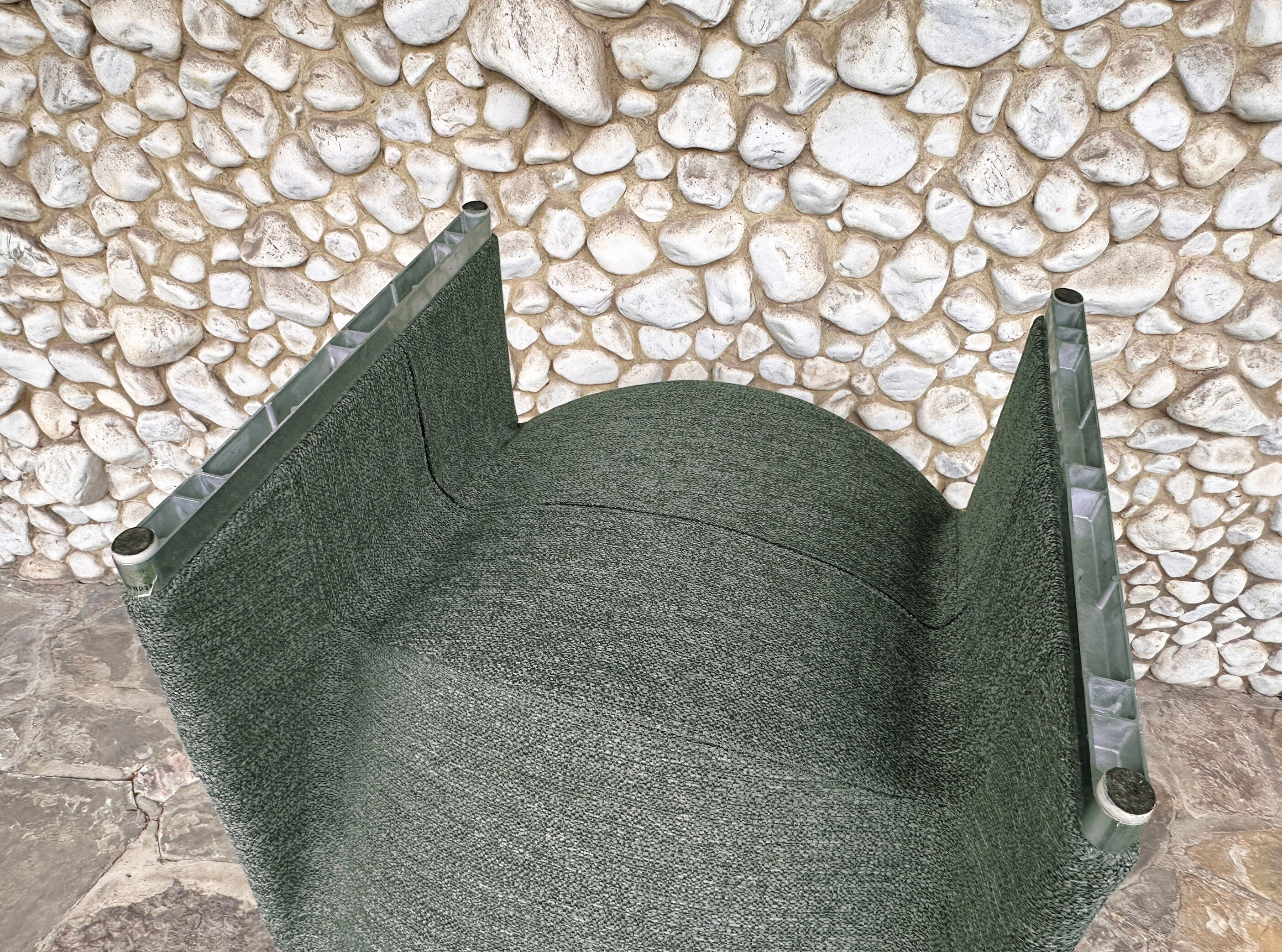 Paire de fauteuils Alky Giancarlo Piretti, Castelli 1970s, bouclé Minotti