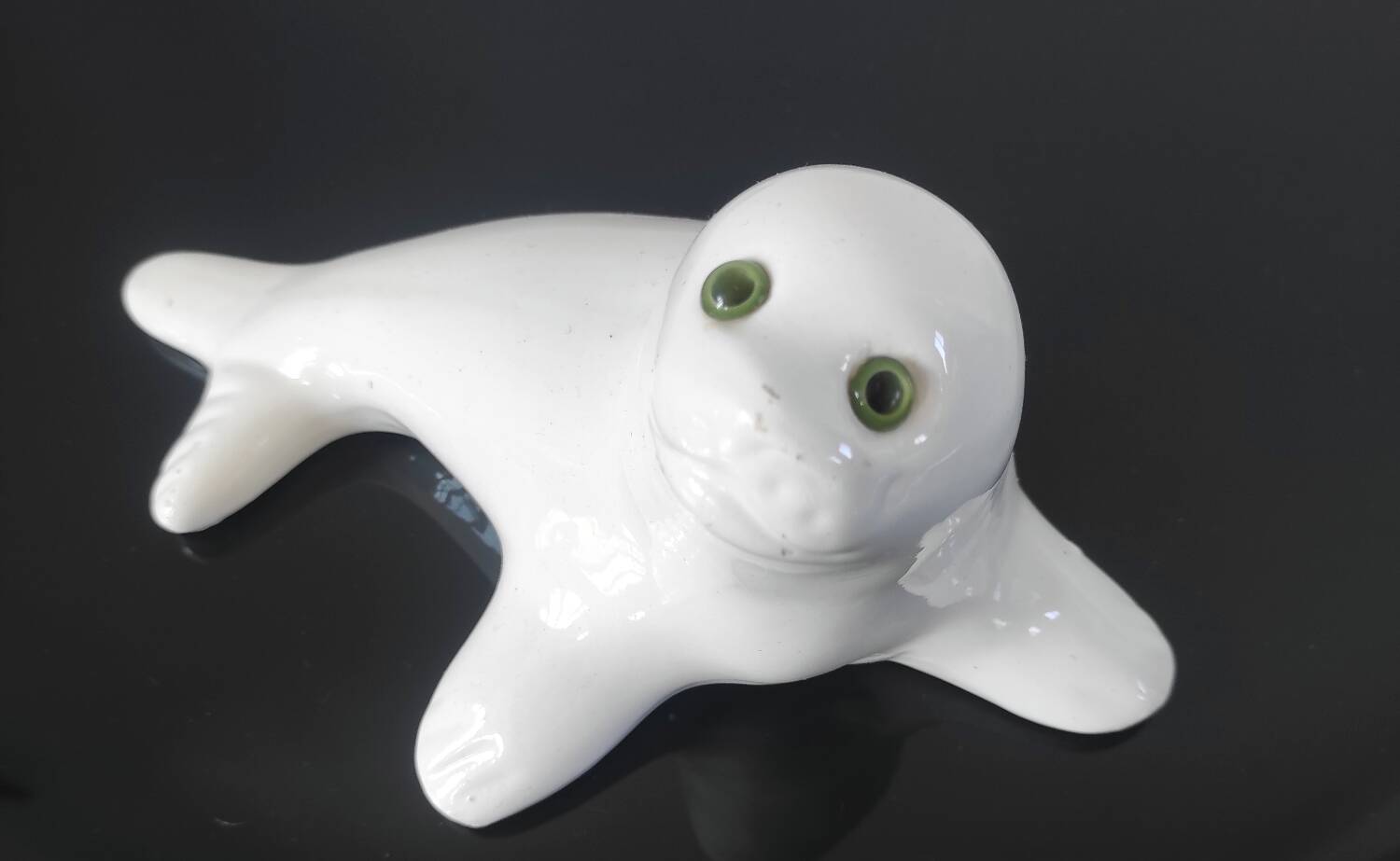 Ceramic glazed "blanchon" seal statuette from Alcobaça – Portugal