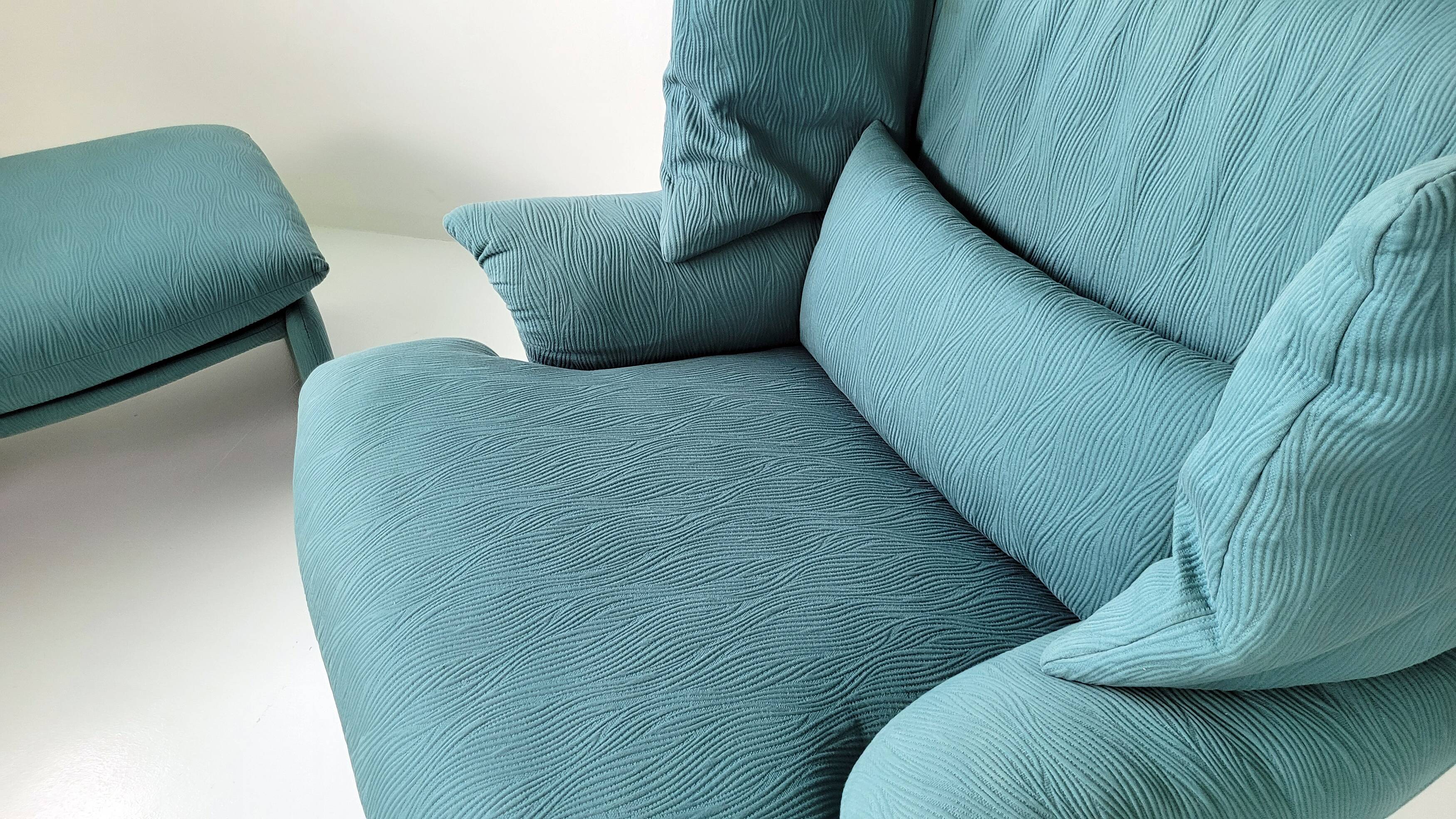 Cassina 'Portovenere' lounge chair with footstool – Vico Magistretti