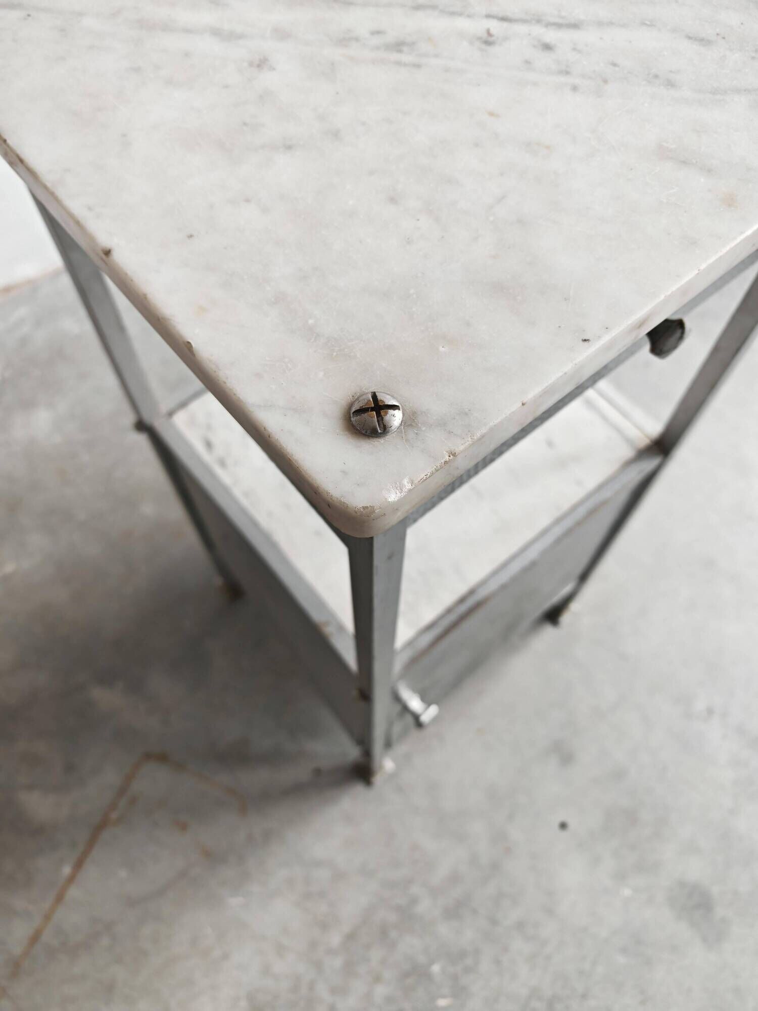 Secessionist furniture in marble and nickel-plated brass