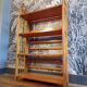 Bookseller's folding shelf