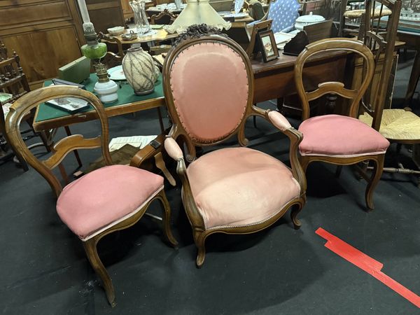 Ensemble de 2 chaises et 1 fauteuil