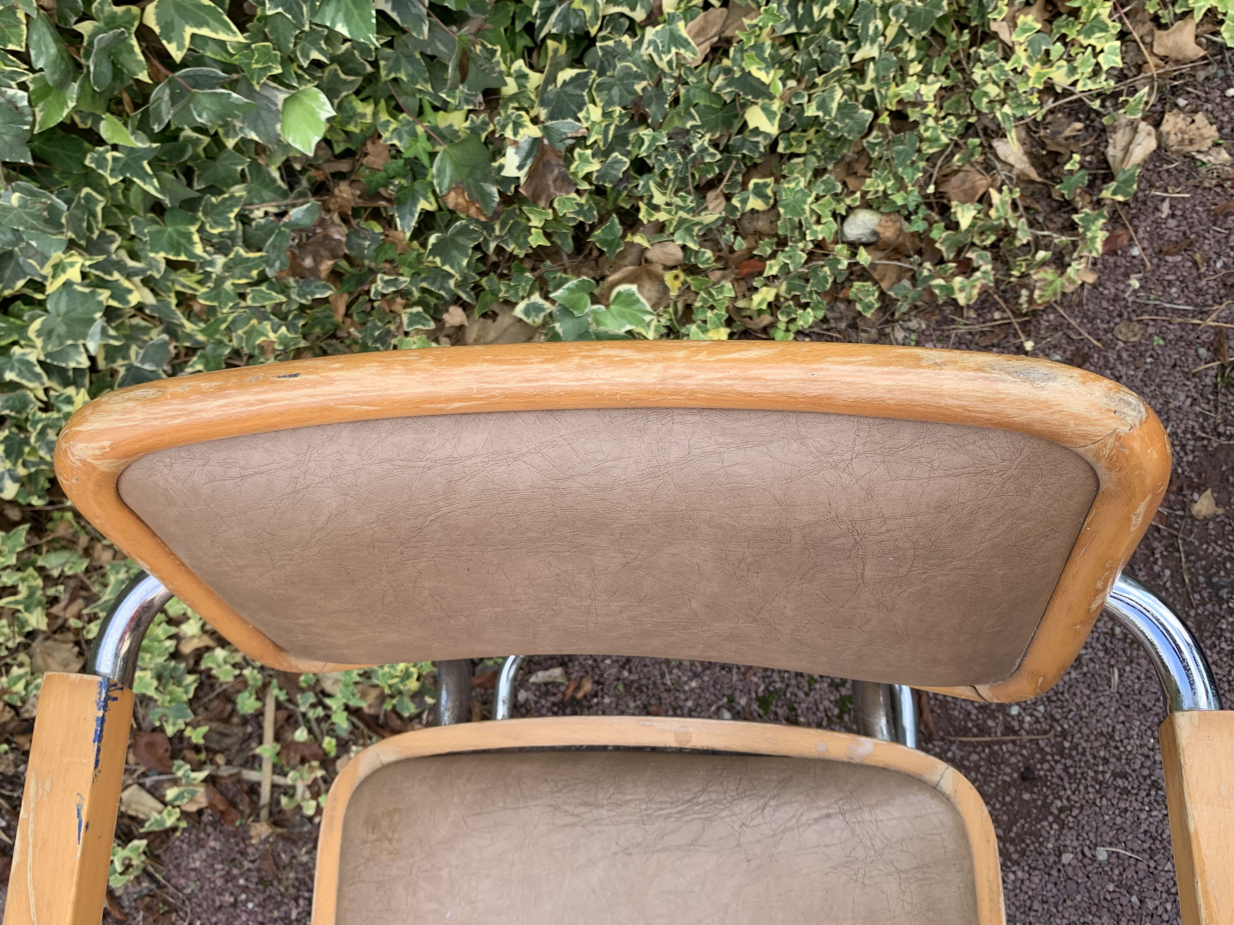 Fauteuil de Marcel Breuer, modèle B64