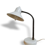 Desk lamp