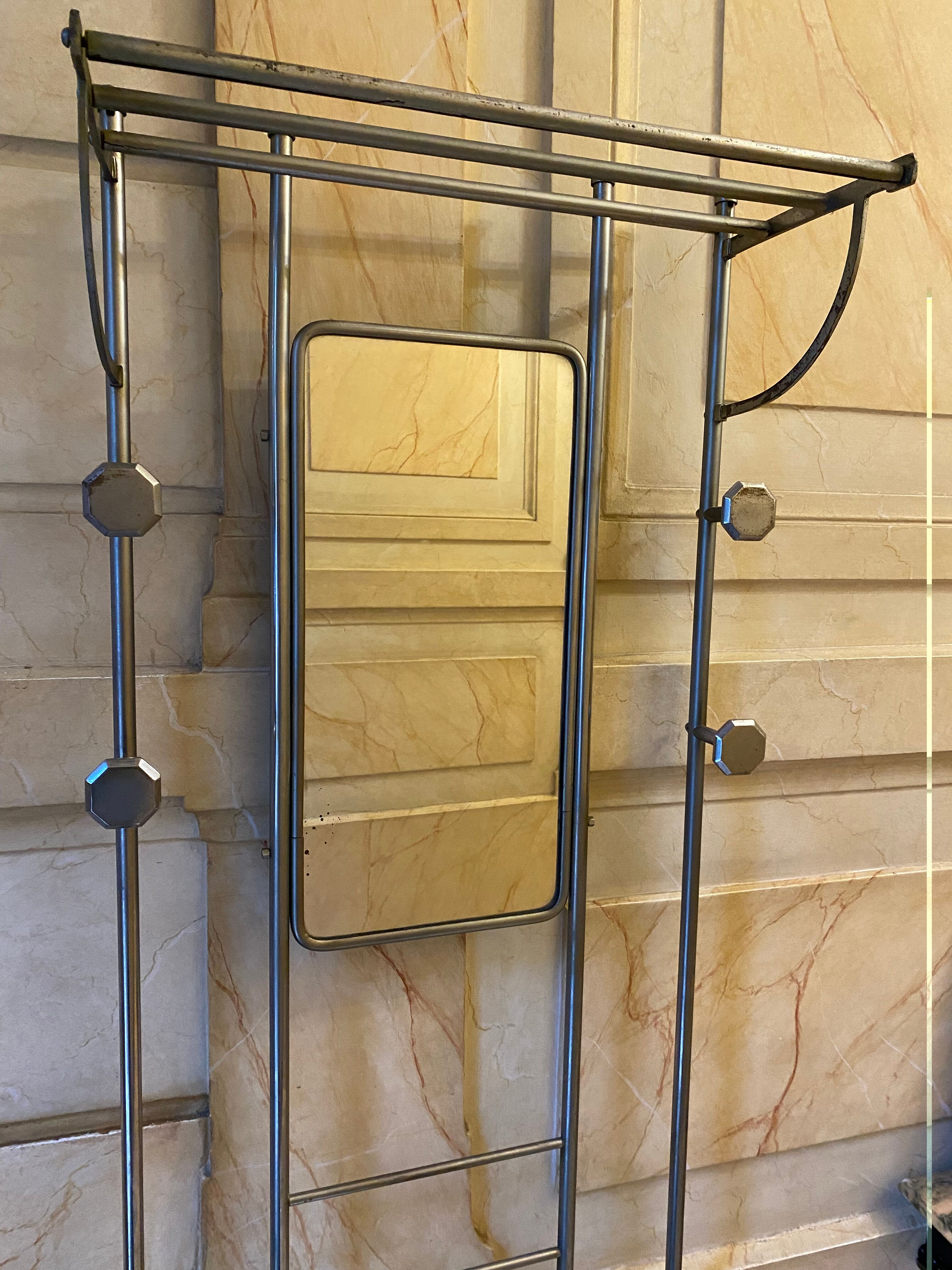 Coat rack in chromed metal