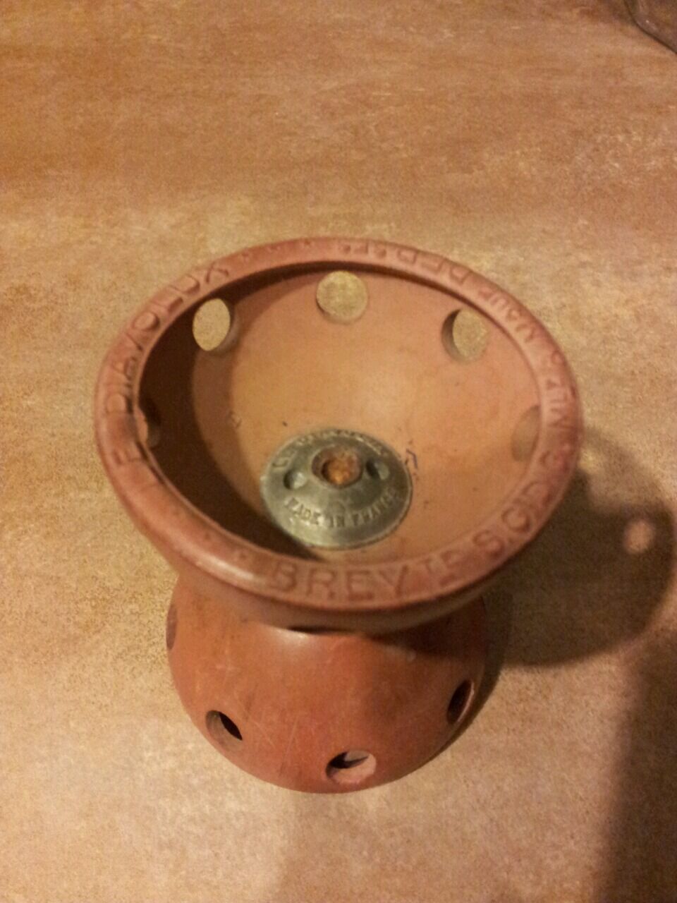 Former diabolo Diavolux rubber toy