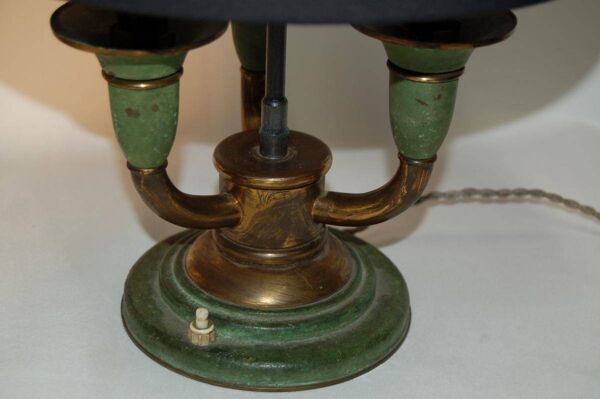 Paire de lampes Art Déco en laiton patiné