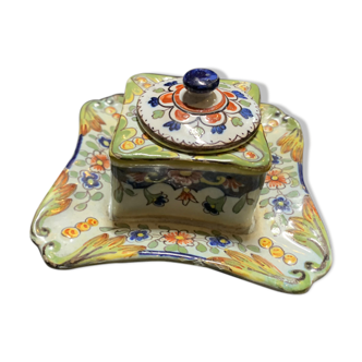 Porcelain inkwell