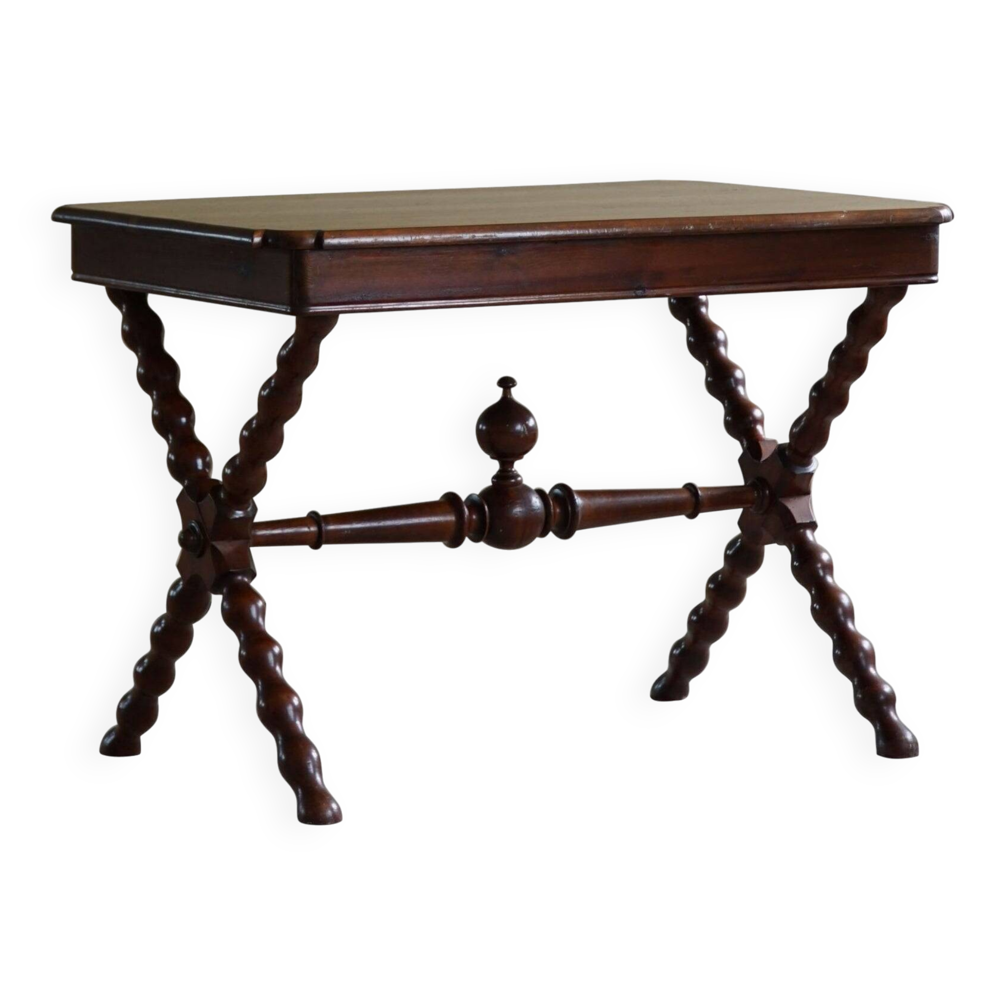 French sculptural desk in stained pine, early 20th century, Baroque style.