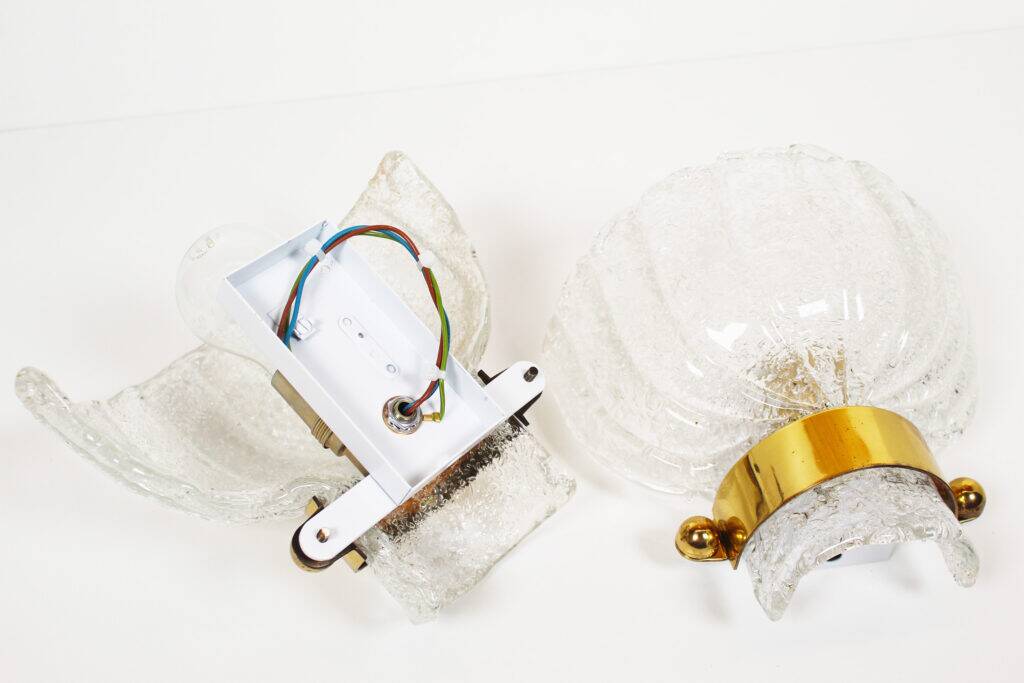 Large pair of 1970s Murano glass and brass wall sconces by Hillebrand