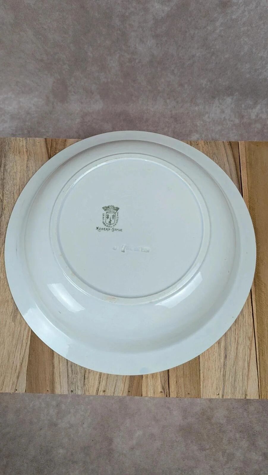 Antique shallow dish Saint-Amand – Ironstone – Modern Style model