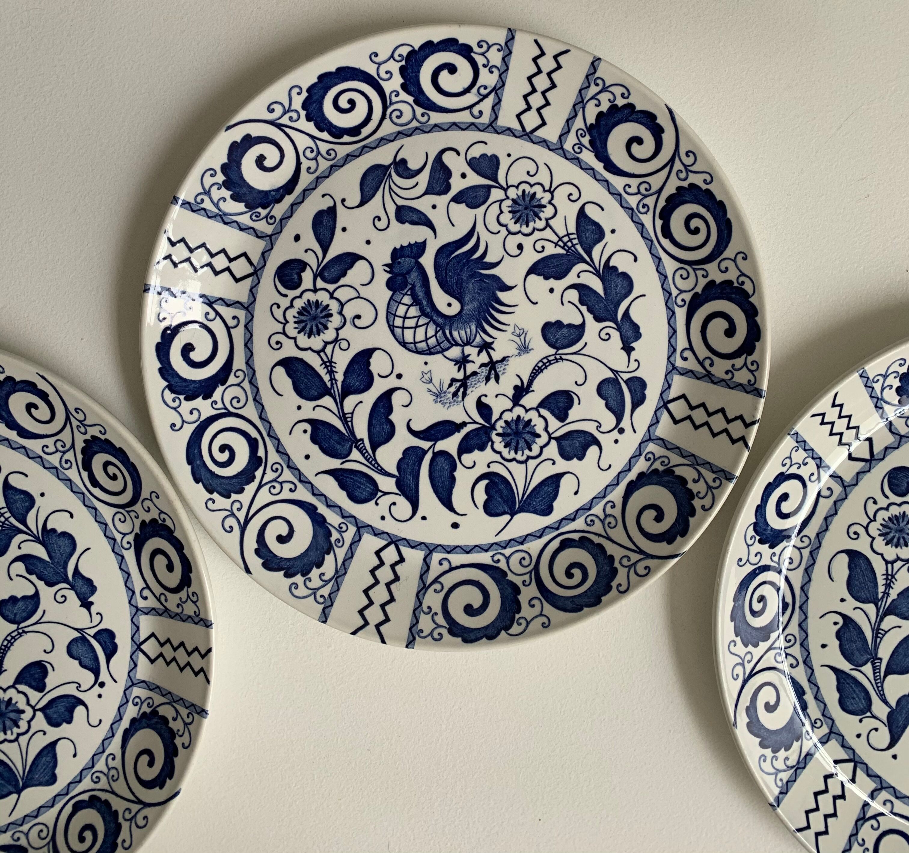 Johnson Brothers Chanticleer blue and white set of 3 plates