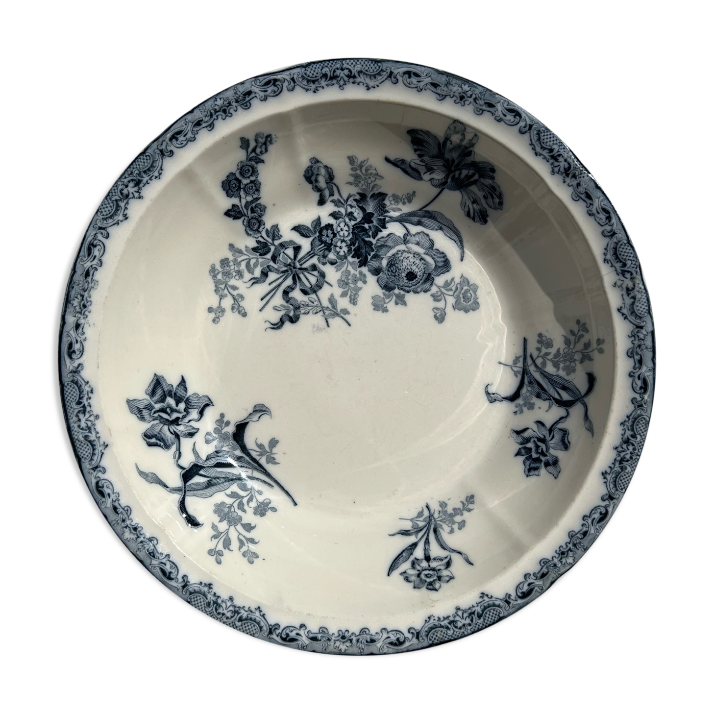 Sarreguemines salad bowl presentation dish