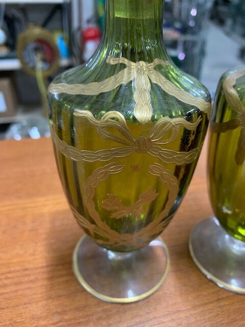 Crystal liquor service