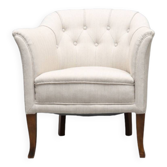 Fauteuil capitonné tissu blanc 1970 suède