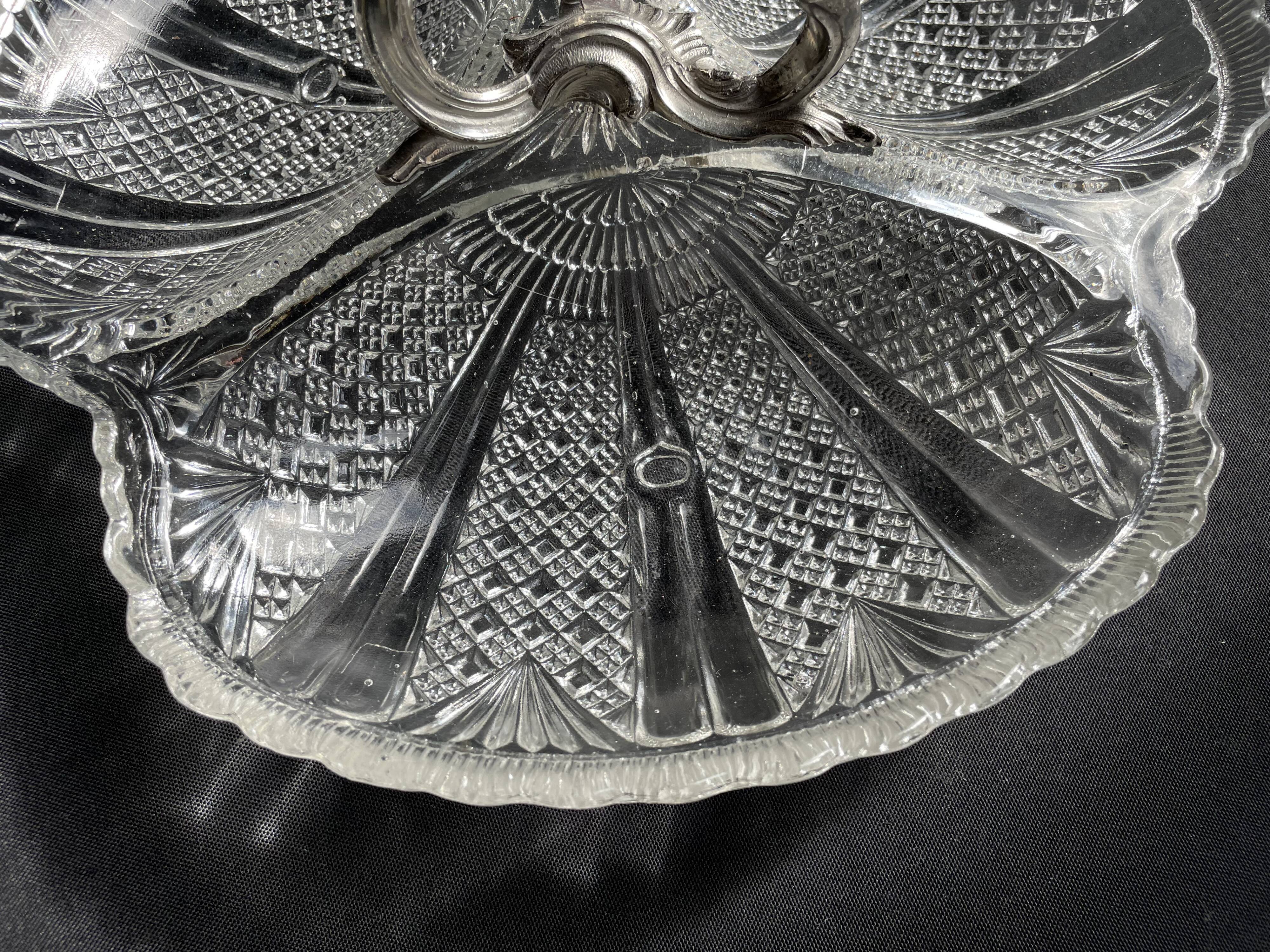 Dish called Art Nouveau beggar