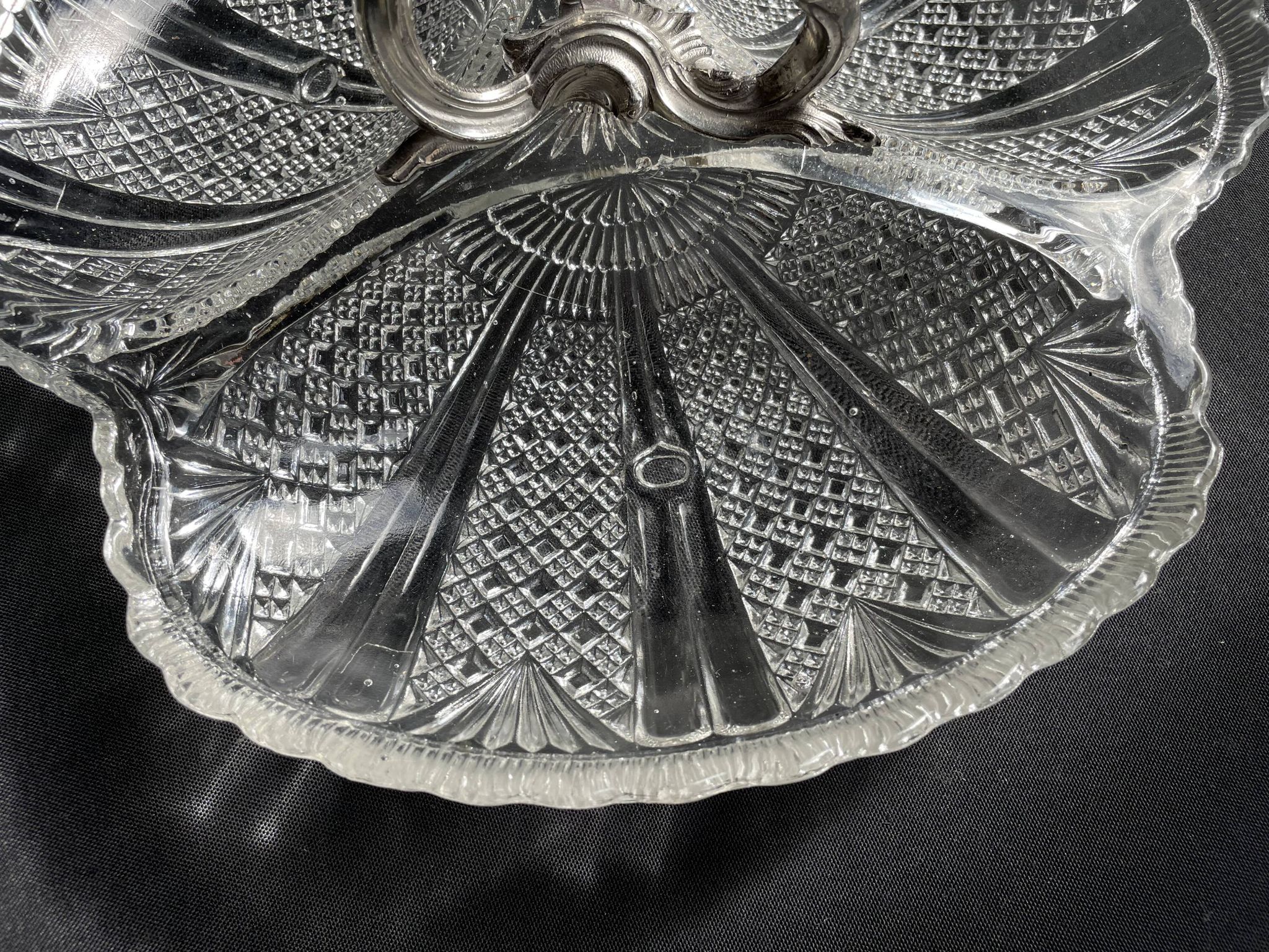Plat appelé mendiant Art nouveau