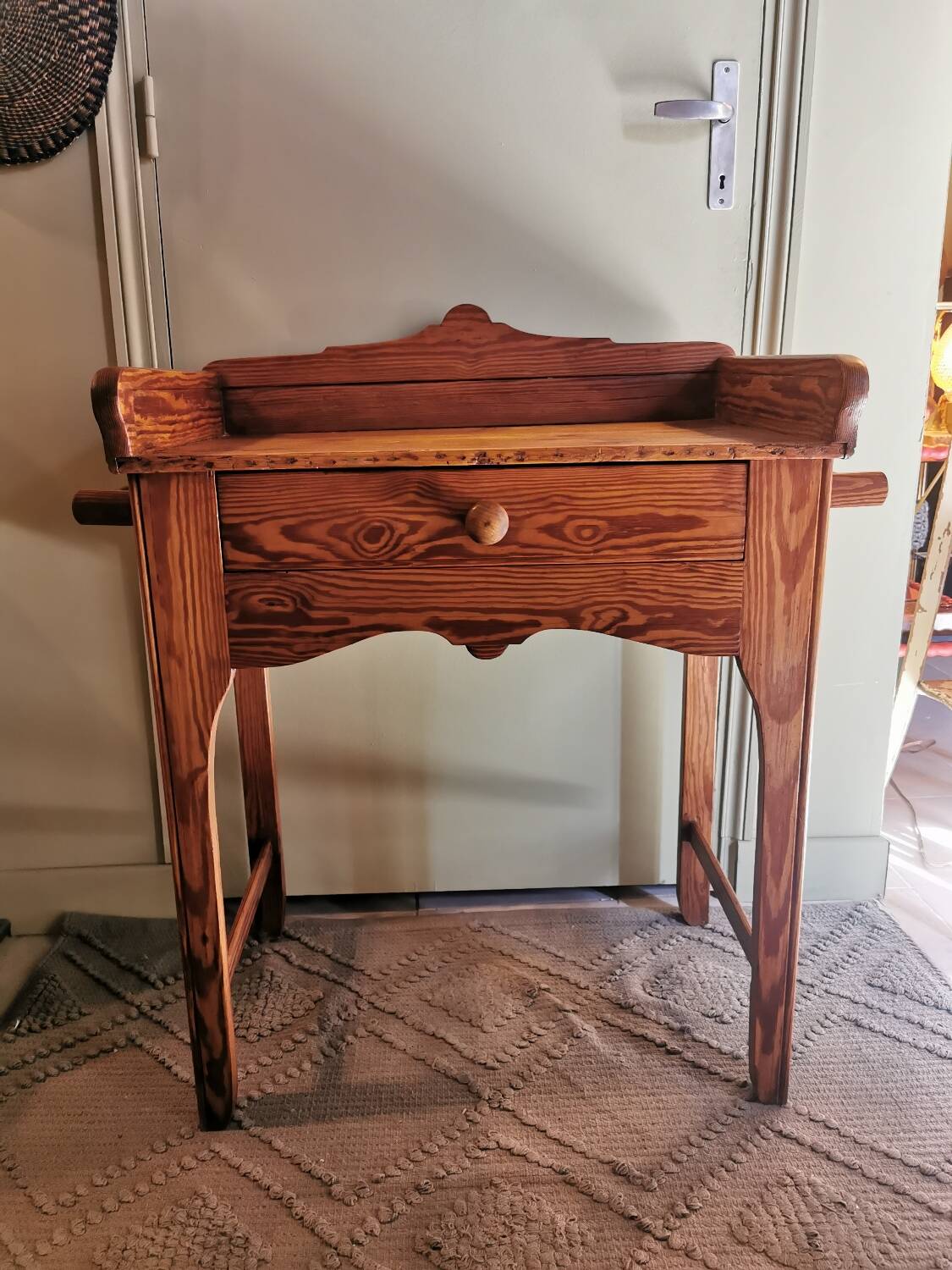 Pitchpin 1905 bathroom cabinet