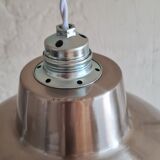 Enamelled sheet metal hanging lamp