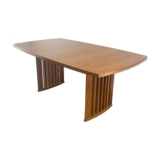 Table Skovby, Danemark