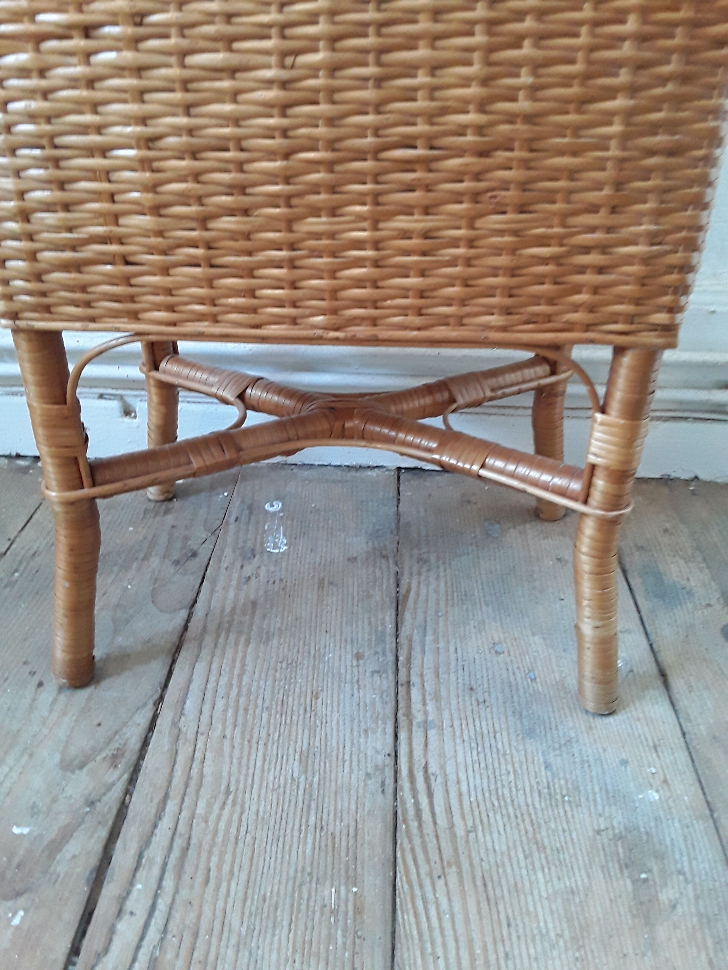 Vintage rattan chest of drawers 60s