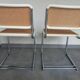 Une paire de chaises italiennes des années 1980