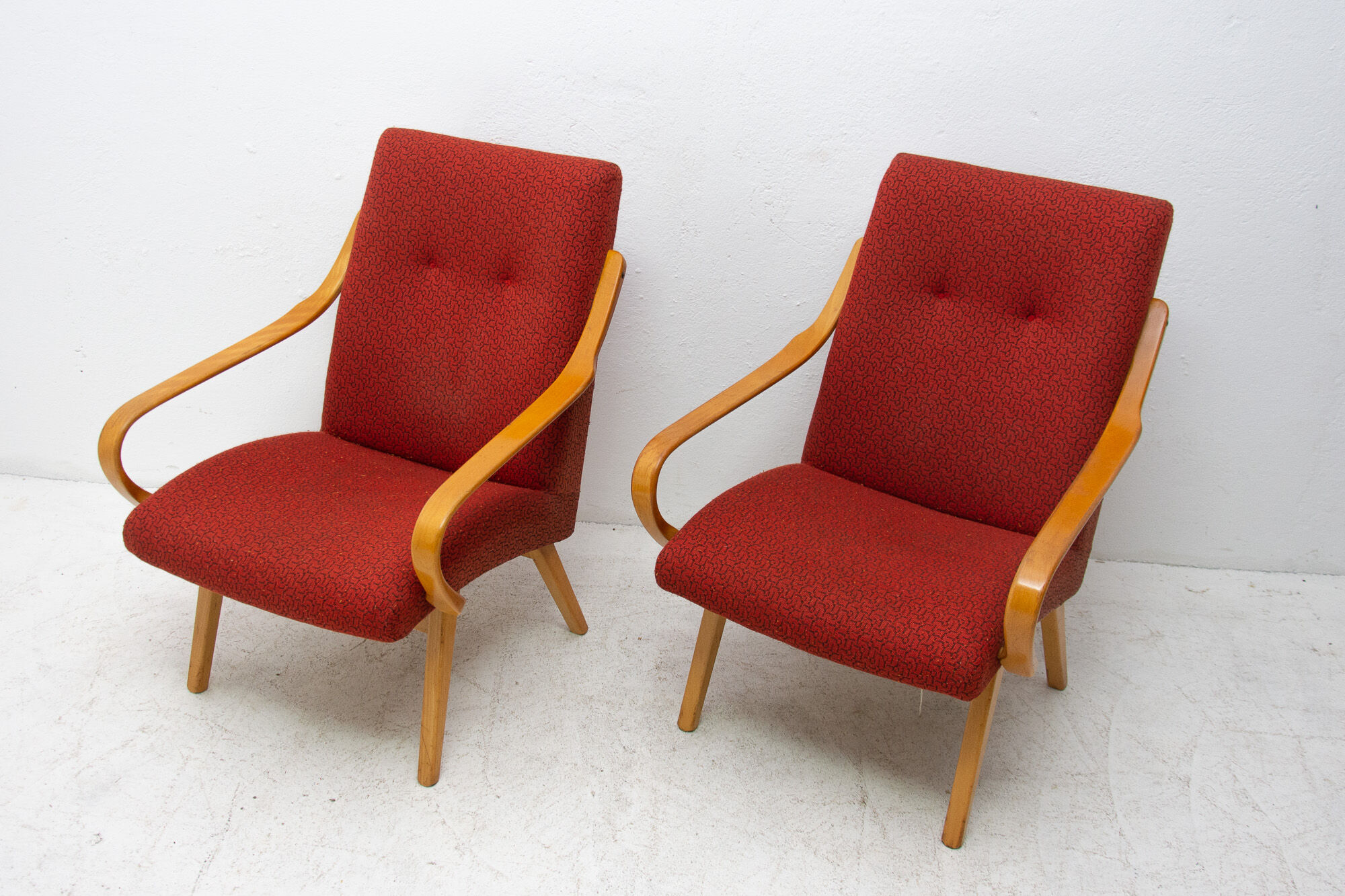 Pair of armchairs by Jaroslav Šmídek, 1960