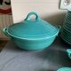 Service de table en faïence turquoise