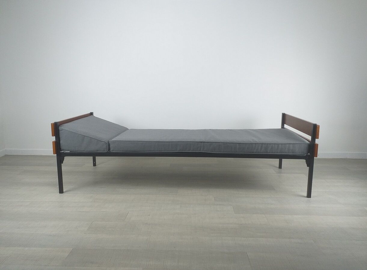 Scandinavian daybed bed 60s vintage