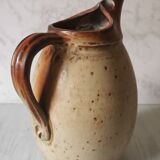 Sandstone pitcher