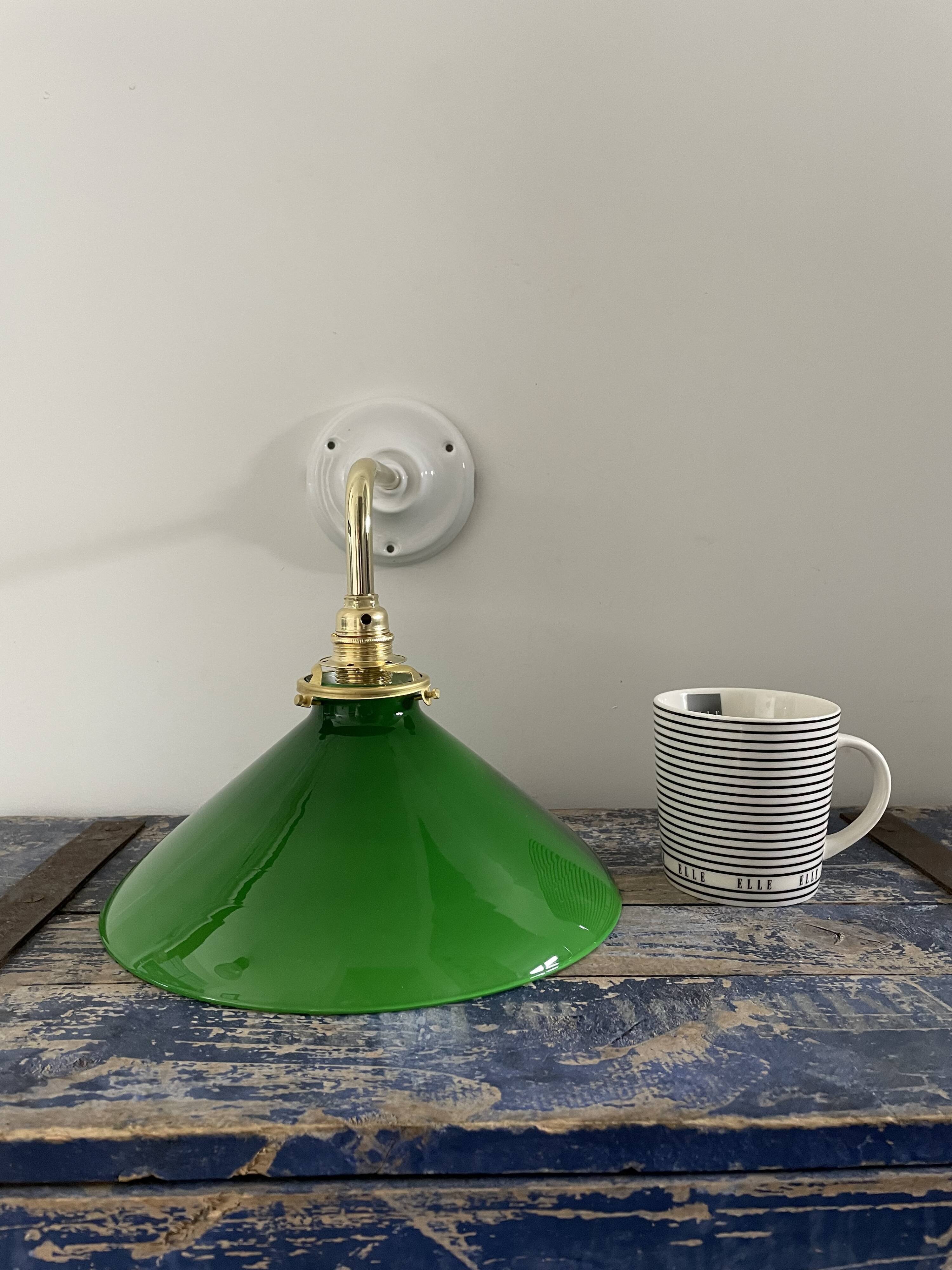 Wall lamp in green opaline and ceramic