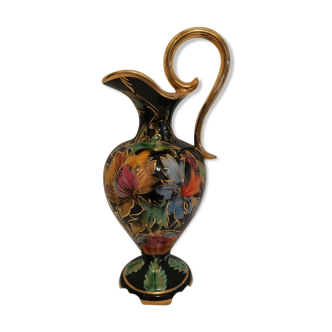 pichet en porcelaine signé Hubert Bequet