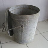 Ancienne poubelle en zinc jardin vintage
