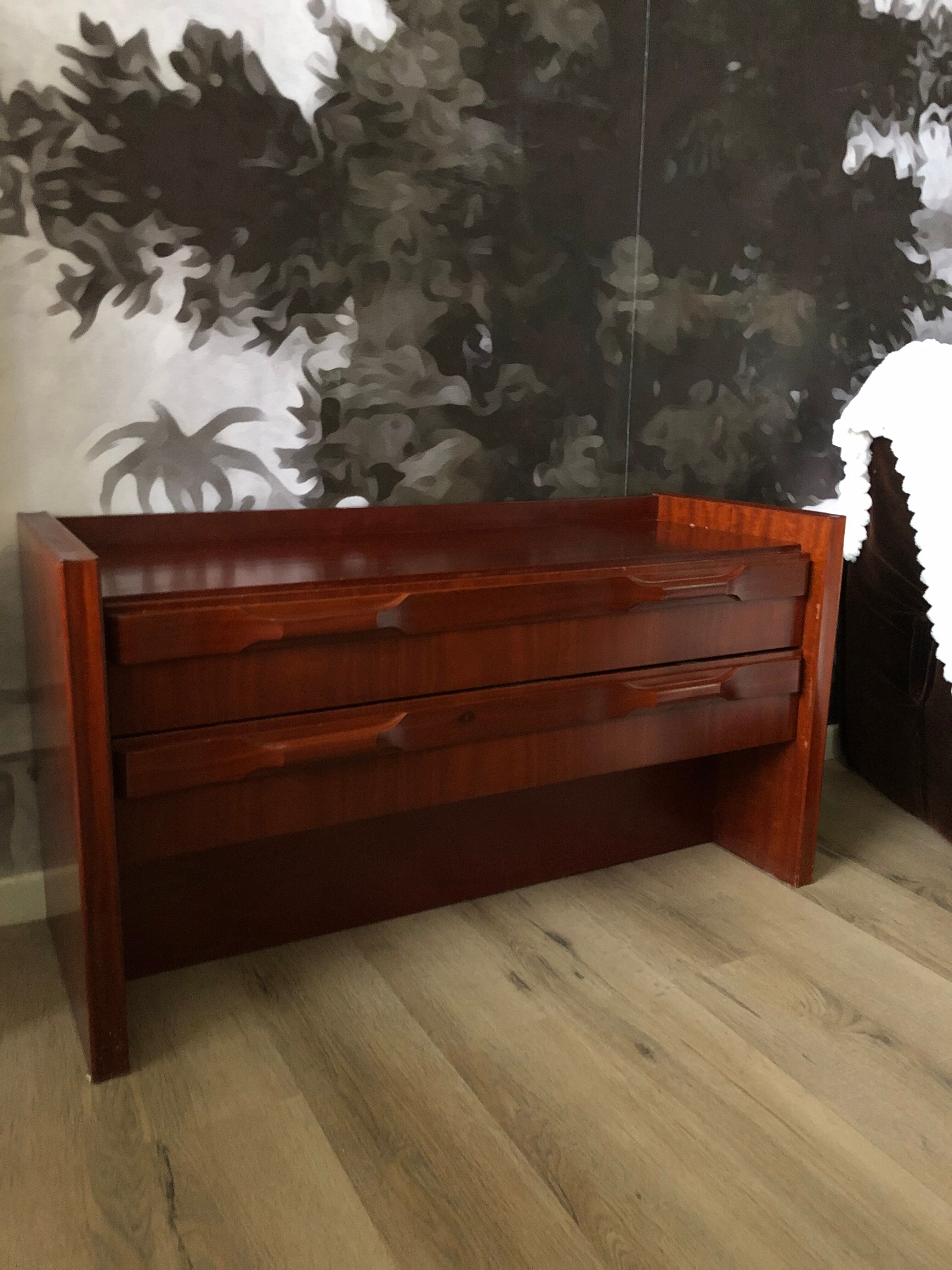 Dresser of the 70s