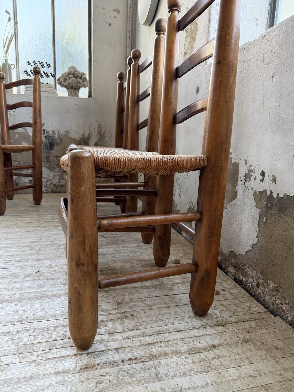 Set of 4 oak and straw chairs Dudouyt 1940