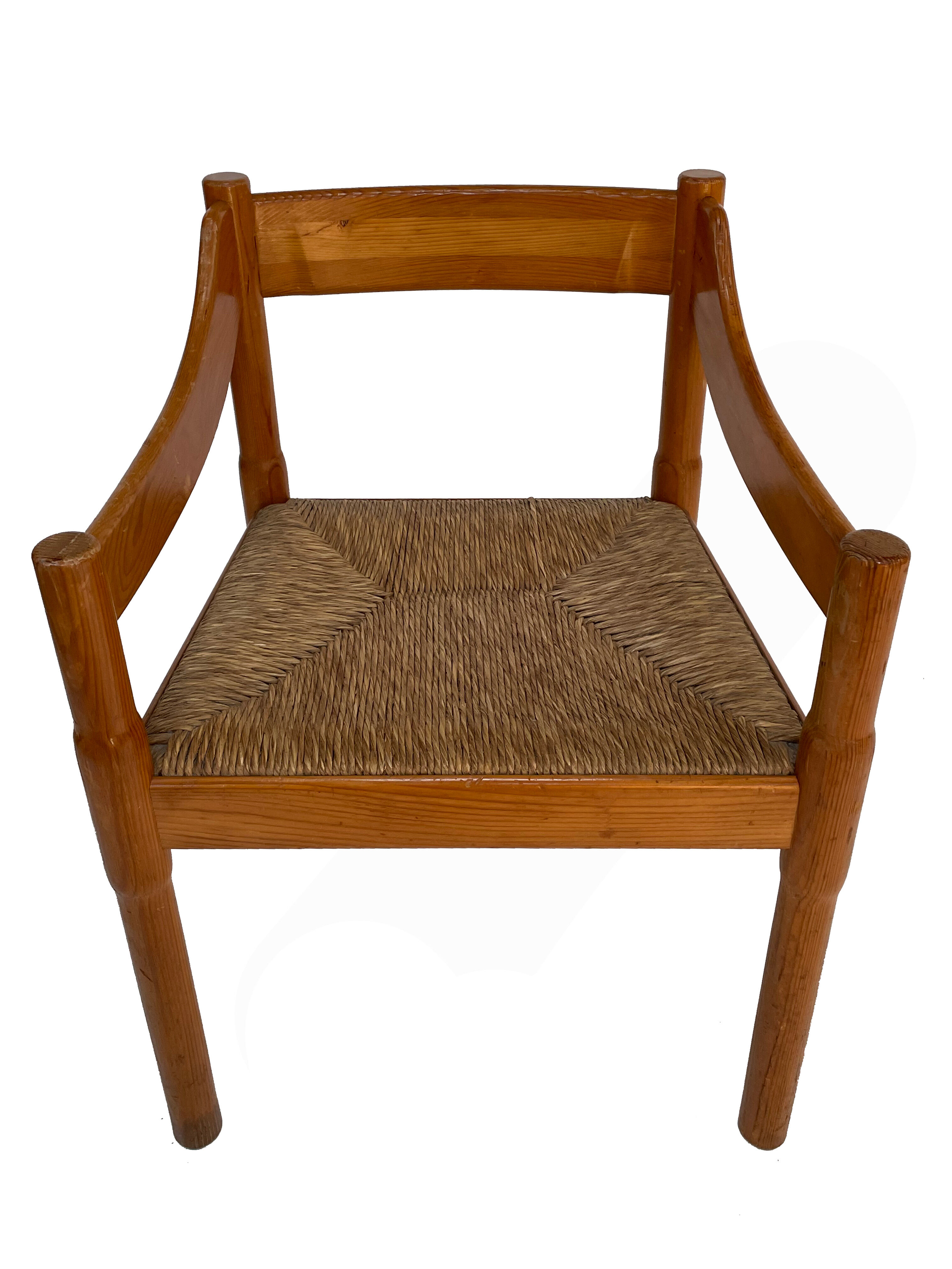 Carimate modèle 892 Vico Magistretti pour Cassina