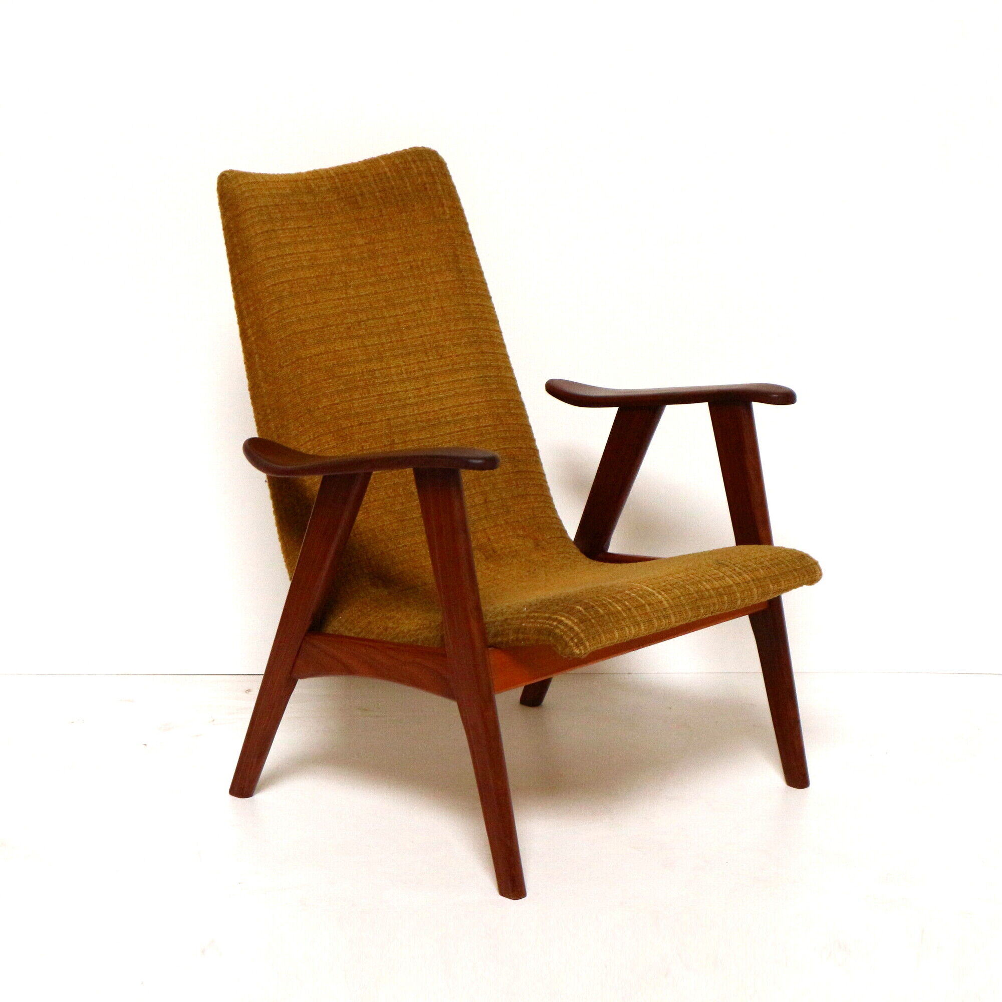 Vintage men’s armchair designed by Louis van Teeffelen for Wébé in the 1960s