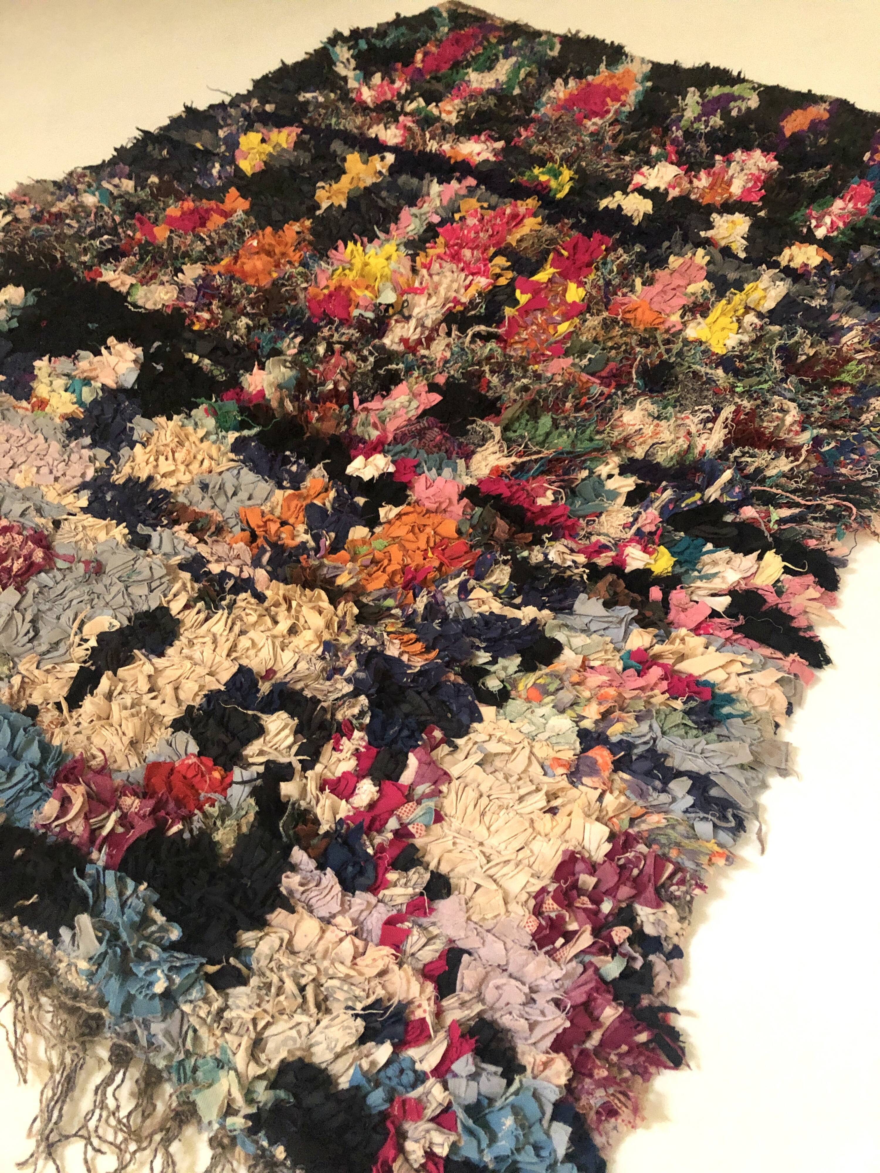 Moroccan Berber carpet Boucherouite 194x128cm