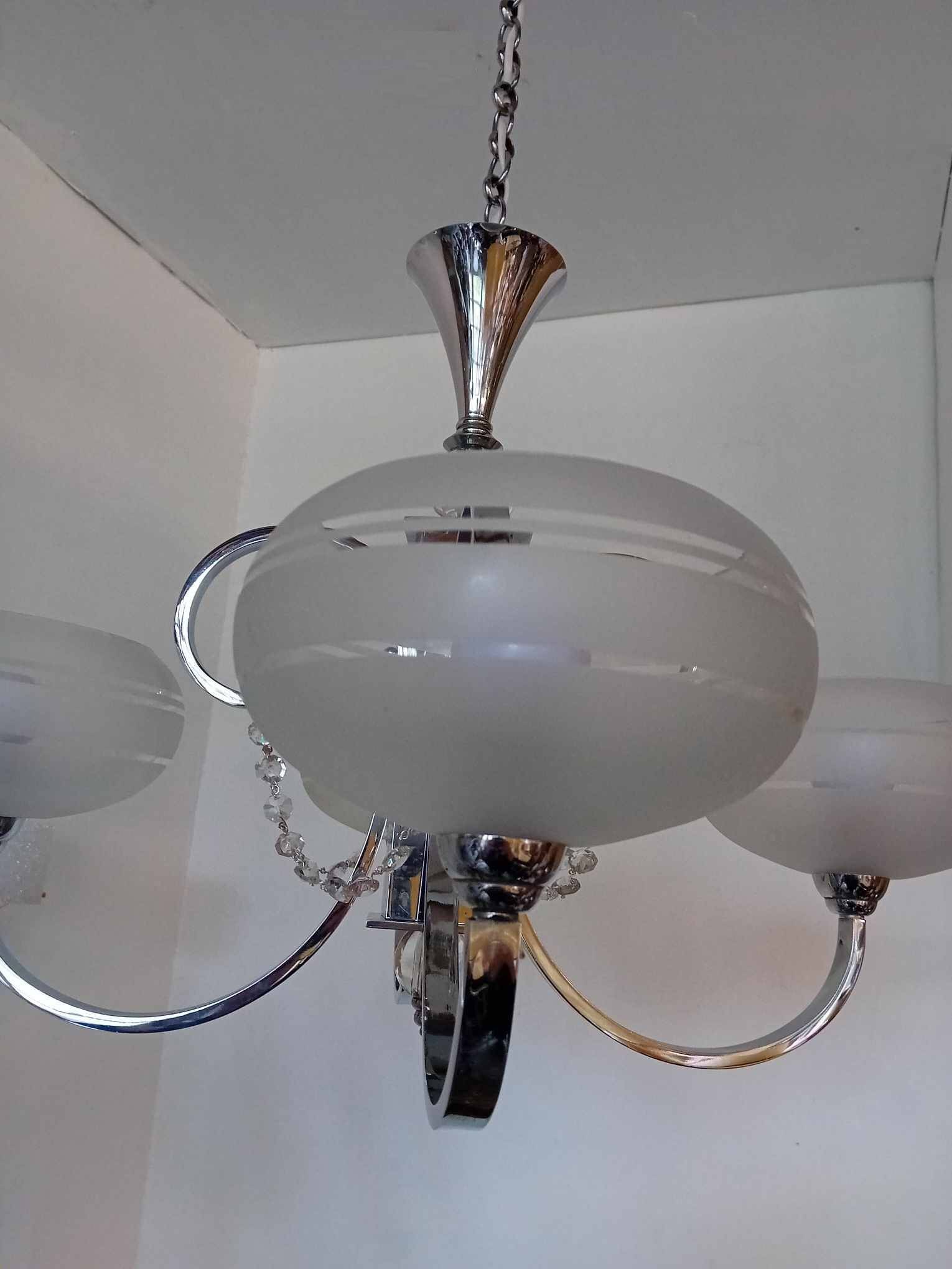 Art deo chandelier 1930 with 4 arms of light.