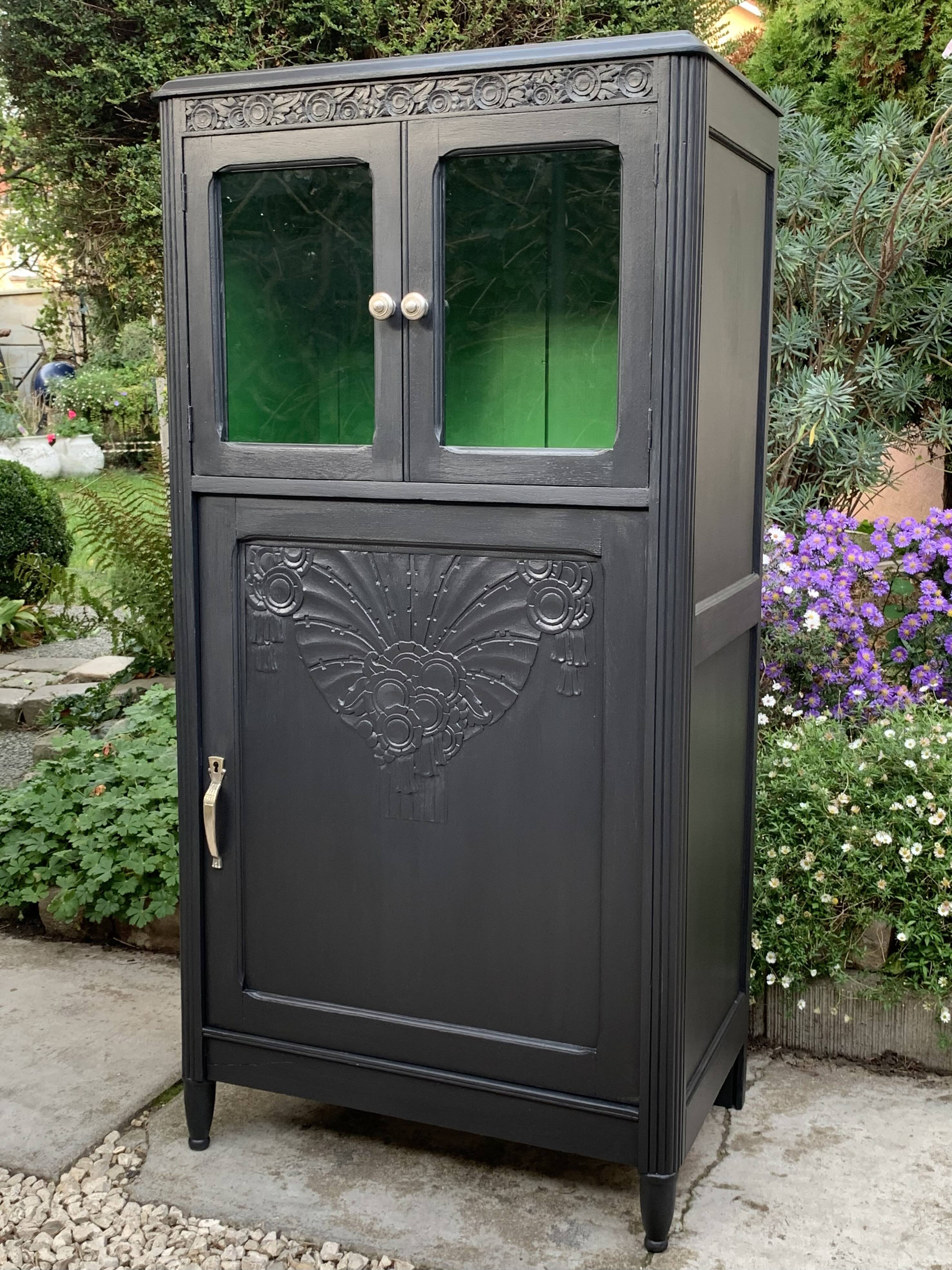 Parisian buffet with black glass front, Art Deco style, 1930