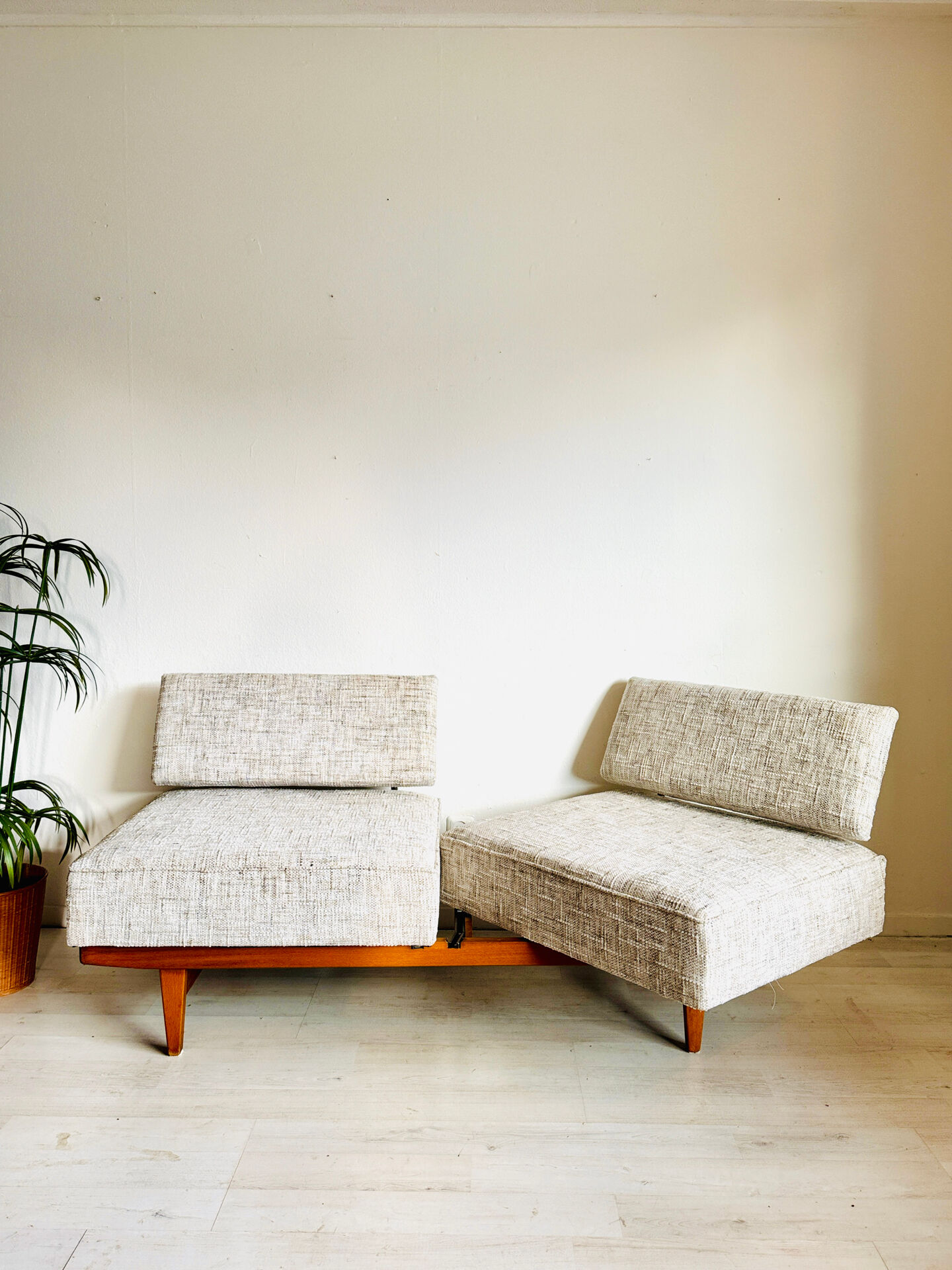 Vintage sofa daybed ‘Stella’ Wilhem Knoll