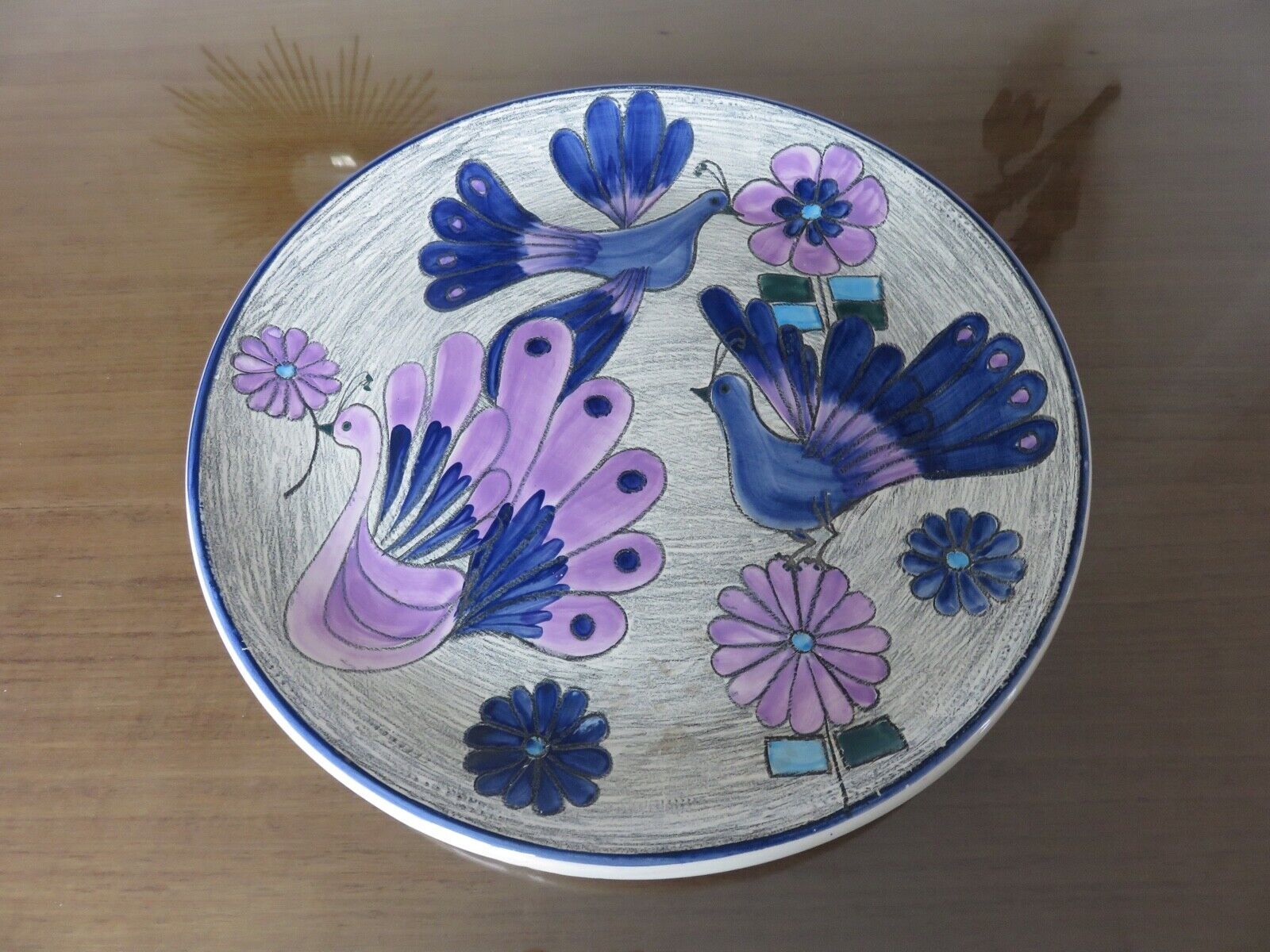 Ceramic decoration dish "peacock" Vega cuenca ecuador