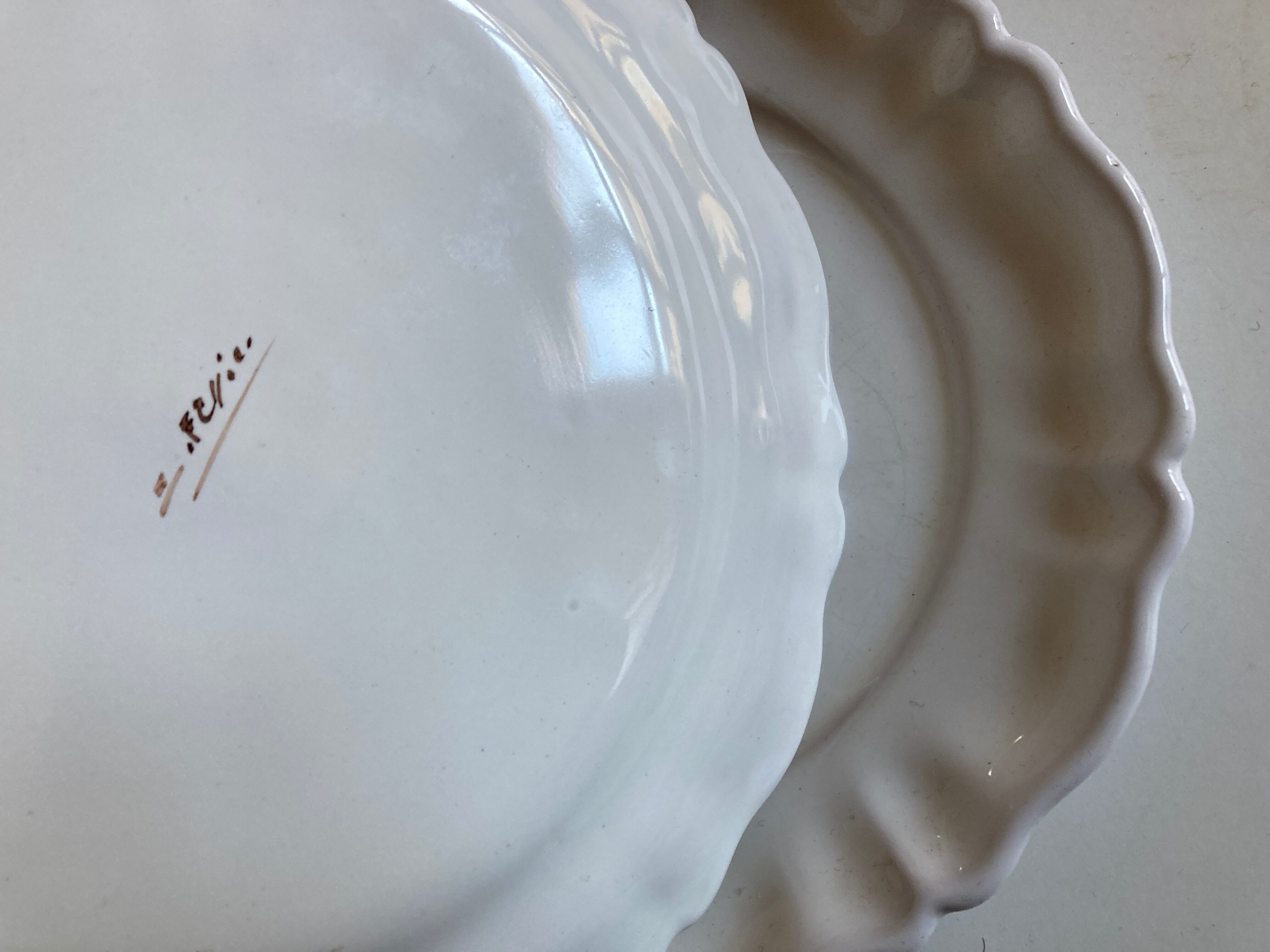 Set de 4 assiettes plates en terre vernissée à godrons moustier 1970
