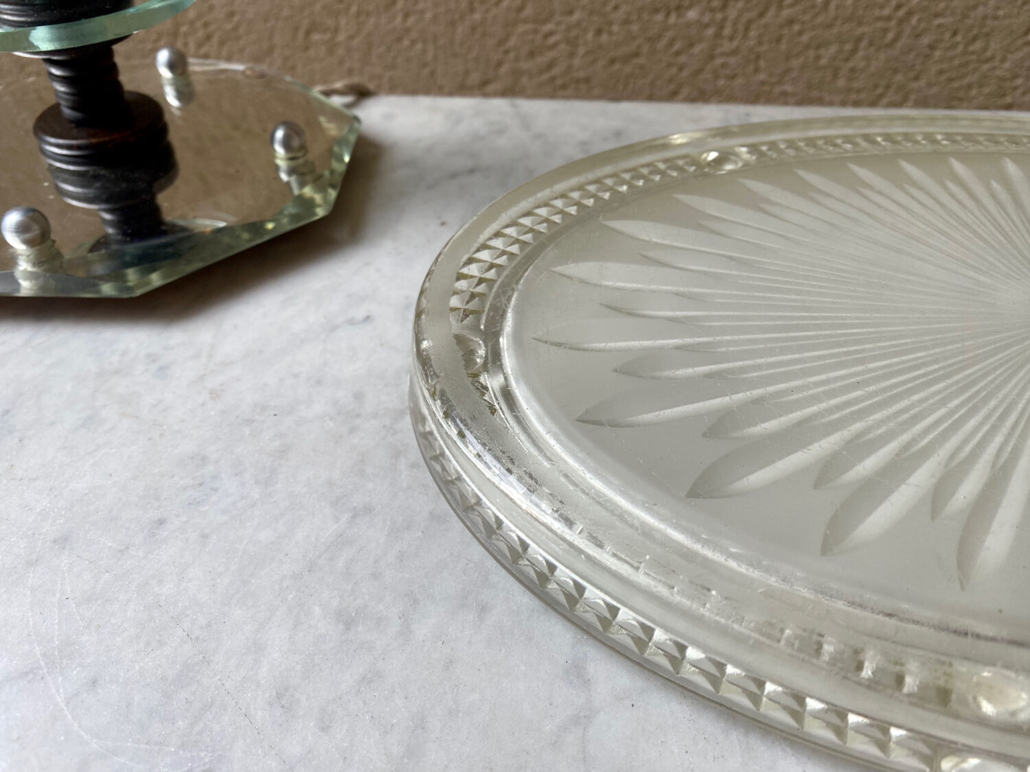 Oval pressed glass trifle art deco 1900