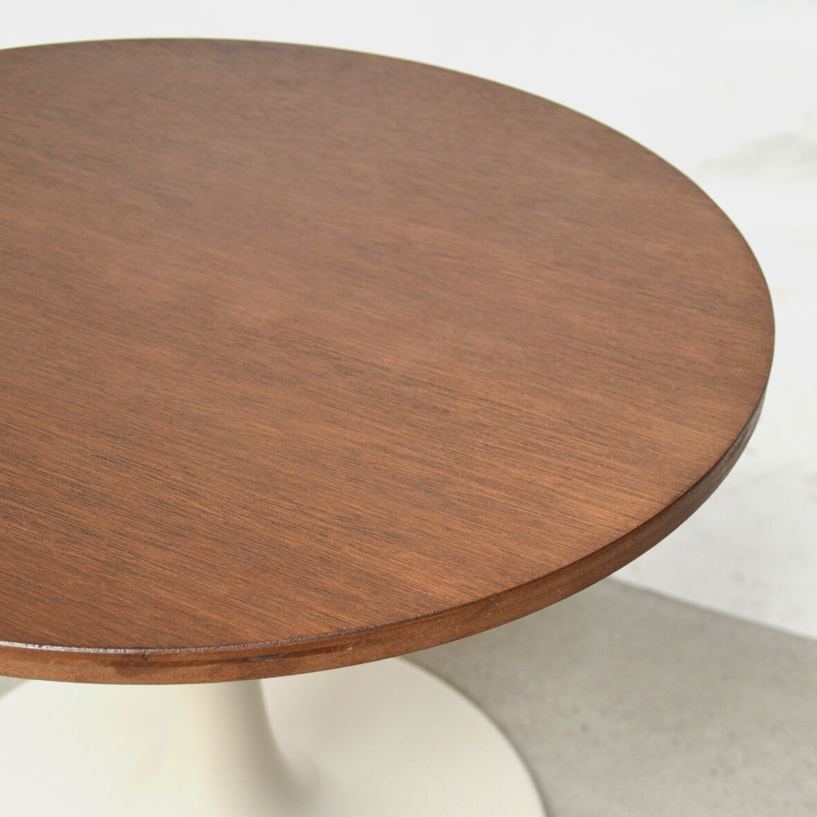 Small coffee table foot tulip, 1960