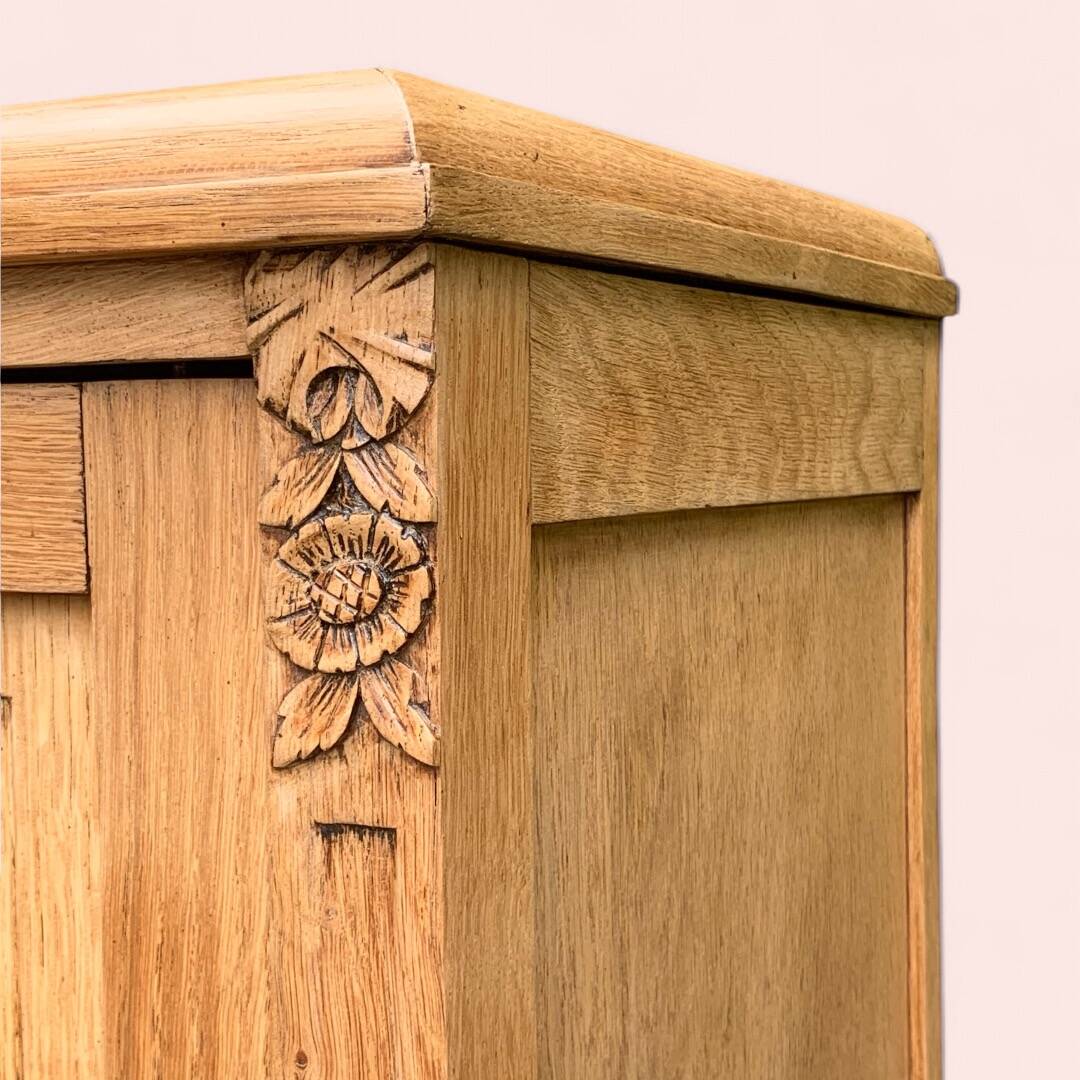 Parisian Art Deco asymmetrical glass cabinet in raw oak, 1930