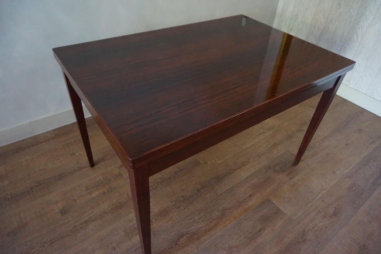Rosewood extendable dining table, extended 189cm