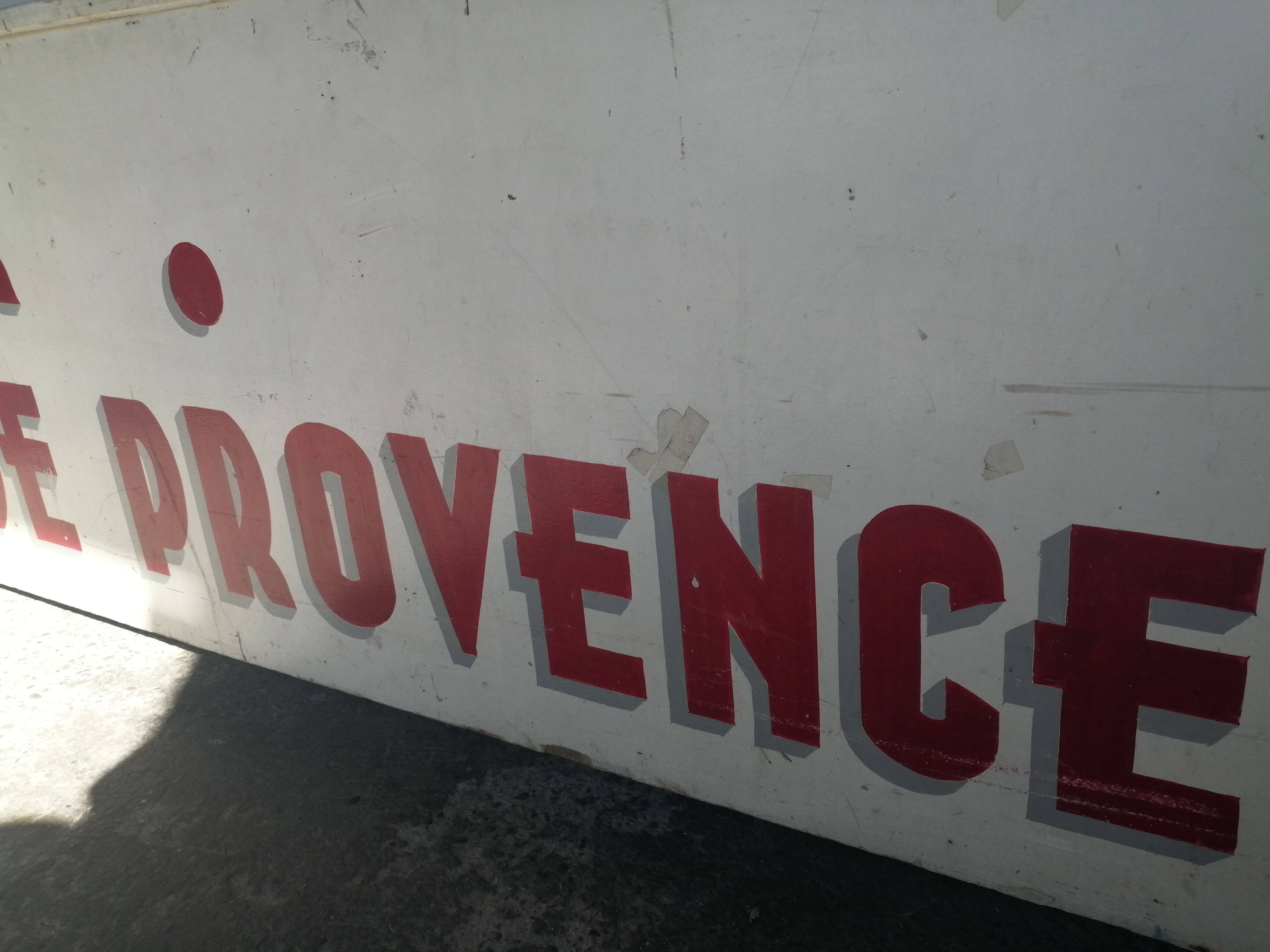 Furniture counter nougat display