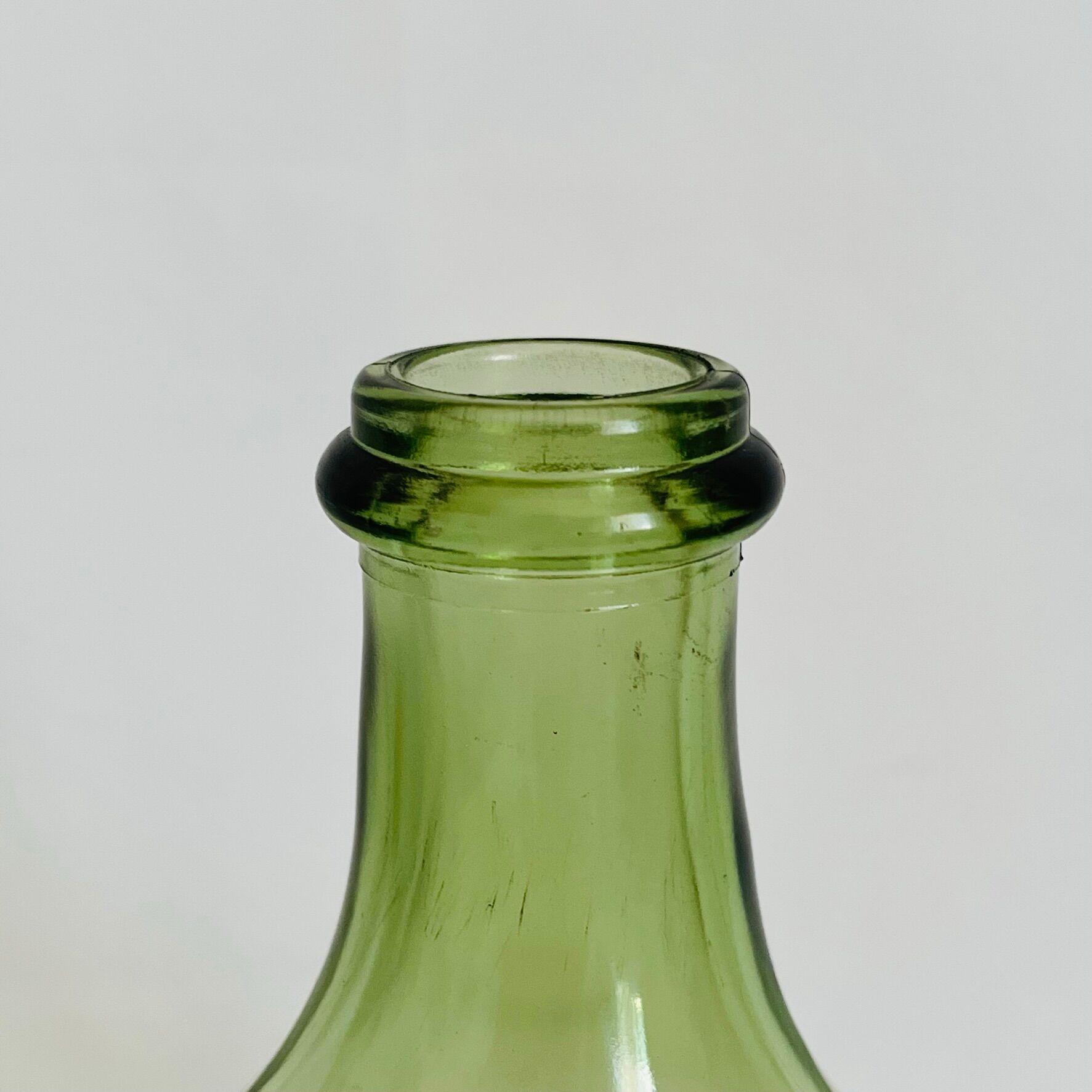 Dame jeanne ancienne 5l vert clair
